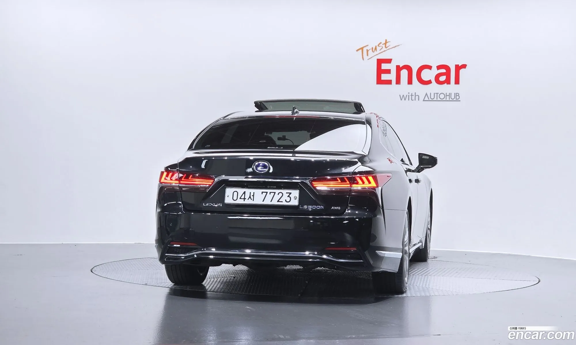 Lexus LS500h 2018 JTHCYLFF6J5000588 — 6