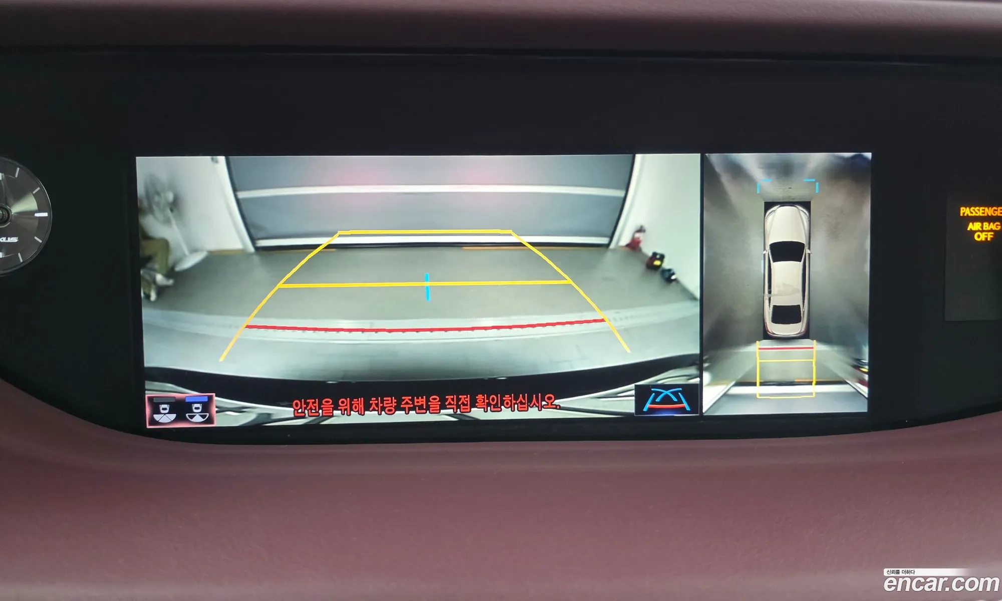 Lexus LS500h 2018 JTHCYLFF6J5000588 — 17