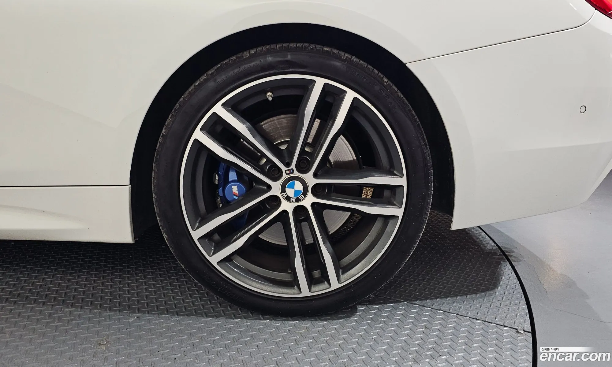 BMW 4 Series 2018 WBA4W3104JAE42971 — 33