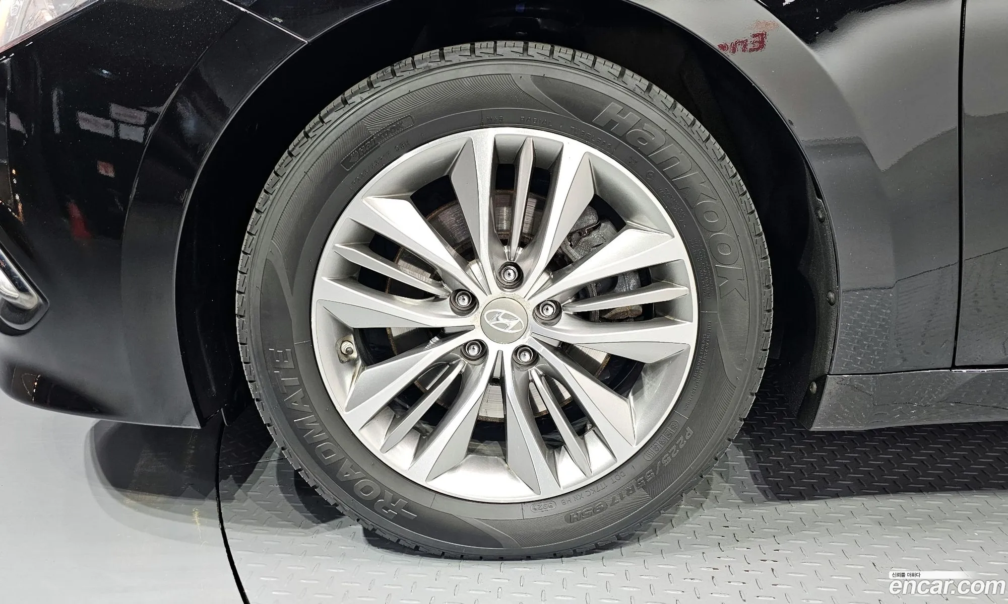 Hyundai Grandeur HG 2016 — 23