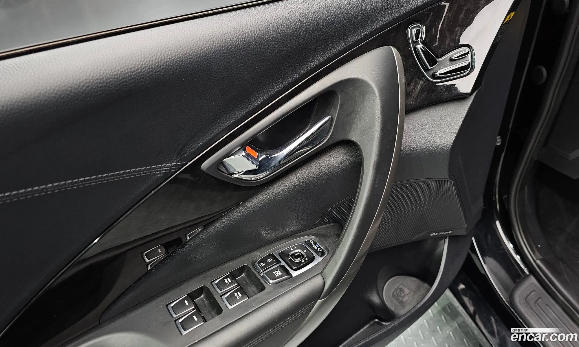 Hyundai Grandeur HG 2016 — 13