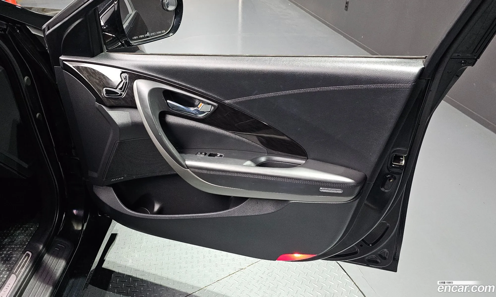 Hyundai Grandeur HG 2016 — 20