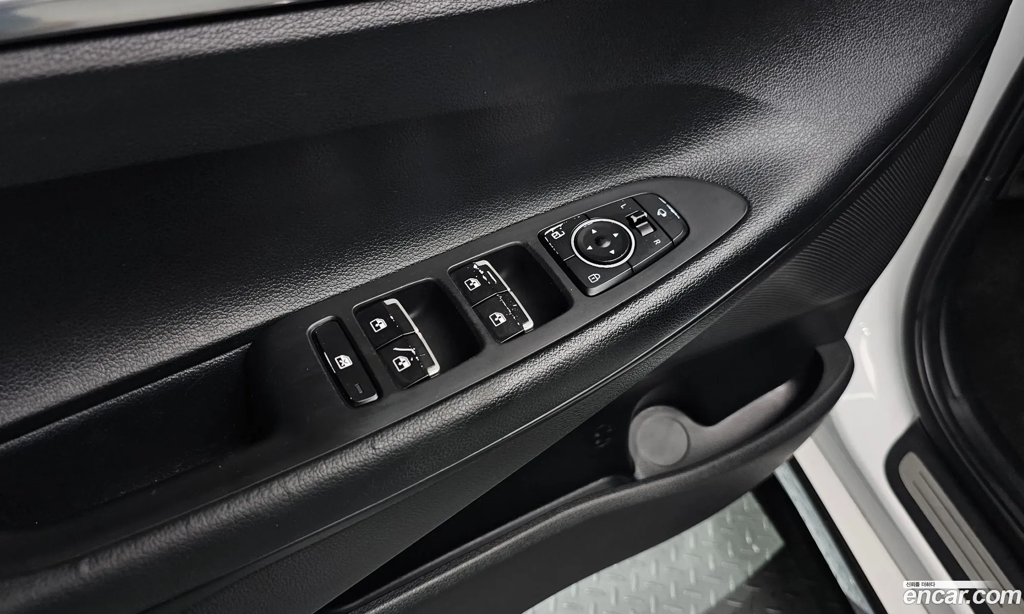 Hyundai Grandeur IG 2019 — 18
