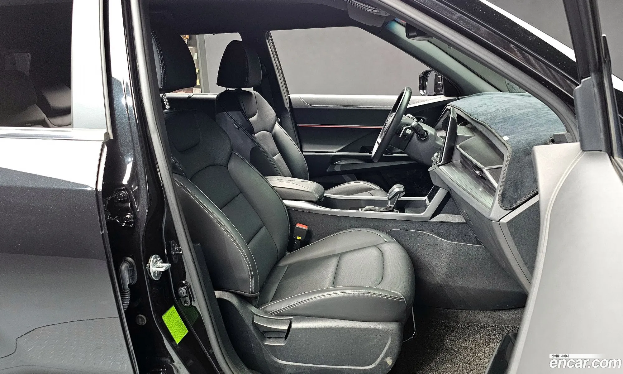 KG Mobility (SsangYong) Torres 2022 — 29