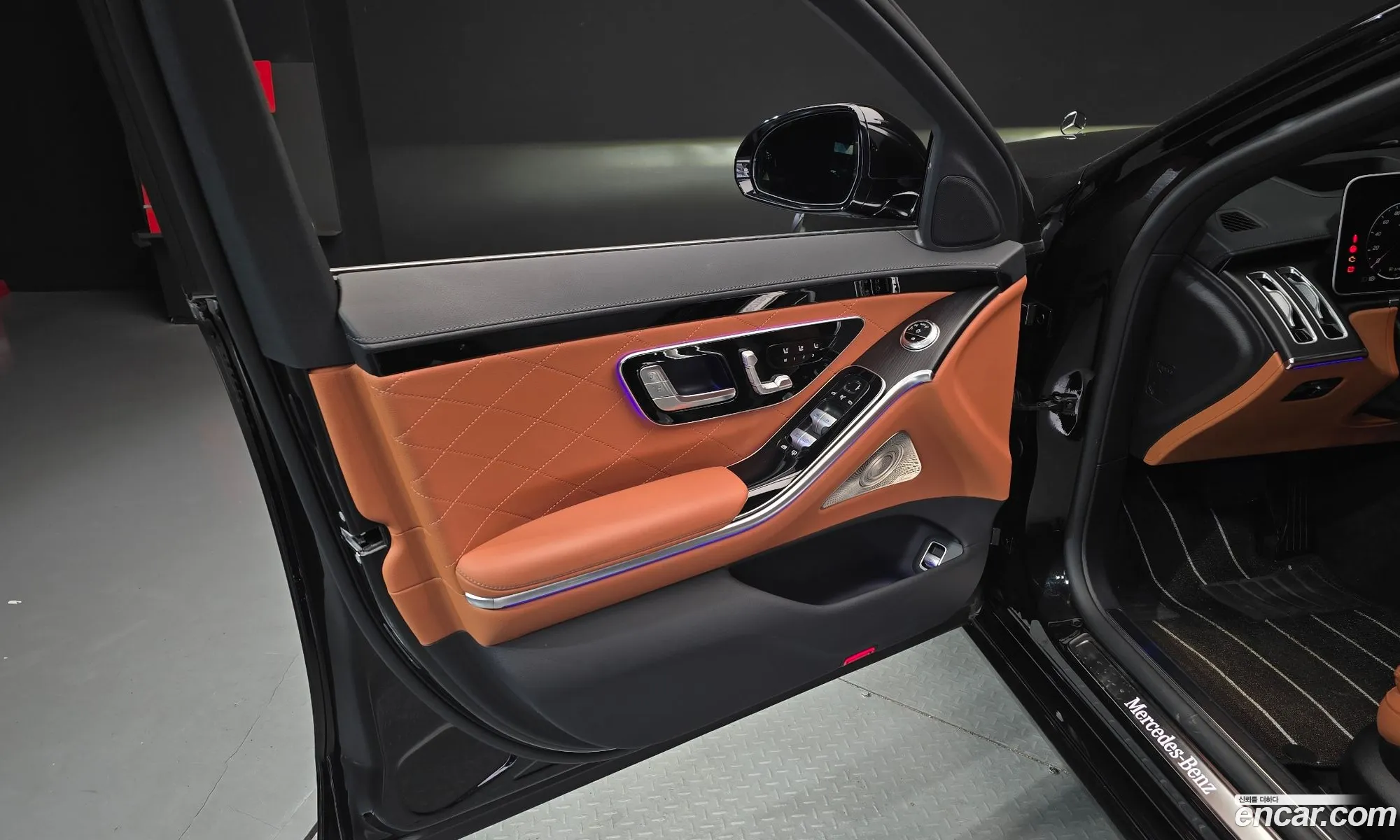 Mercedes-Benz S-Class W223 2023 — 28