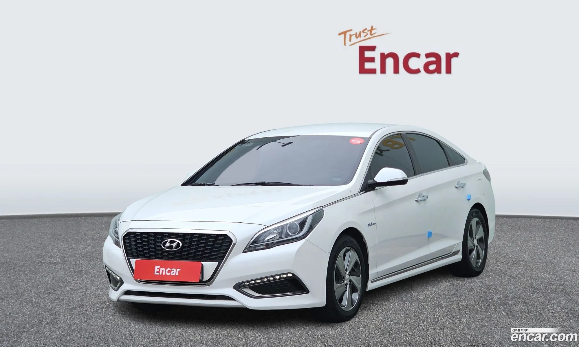Hyundai LF Sonata Hybrid