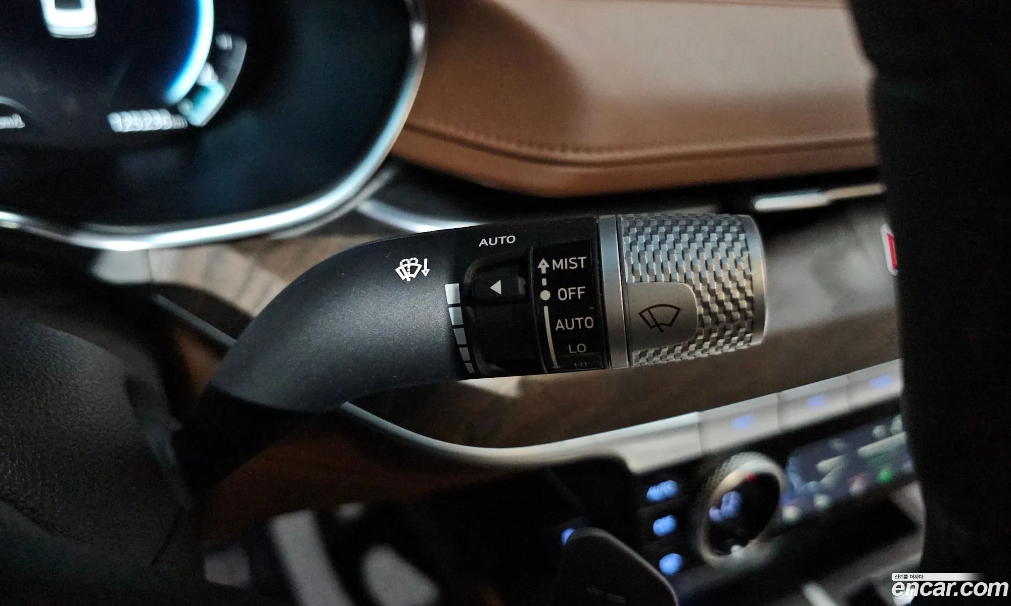 Genesis G80 2022 — 23