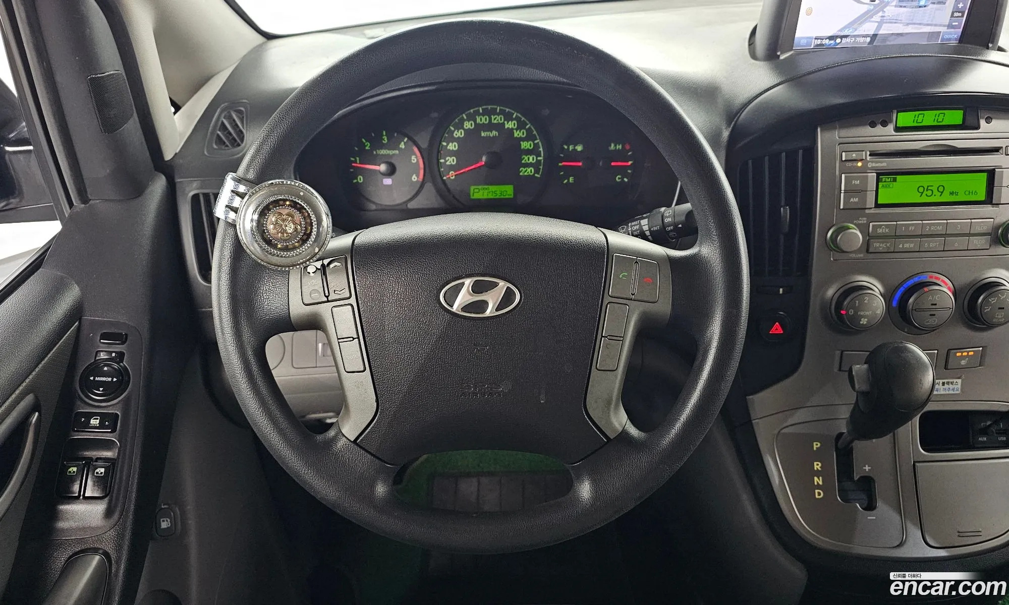 Hyundai Grand Starex 2012 — 5