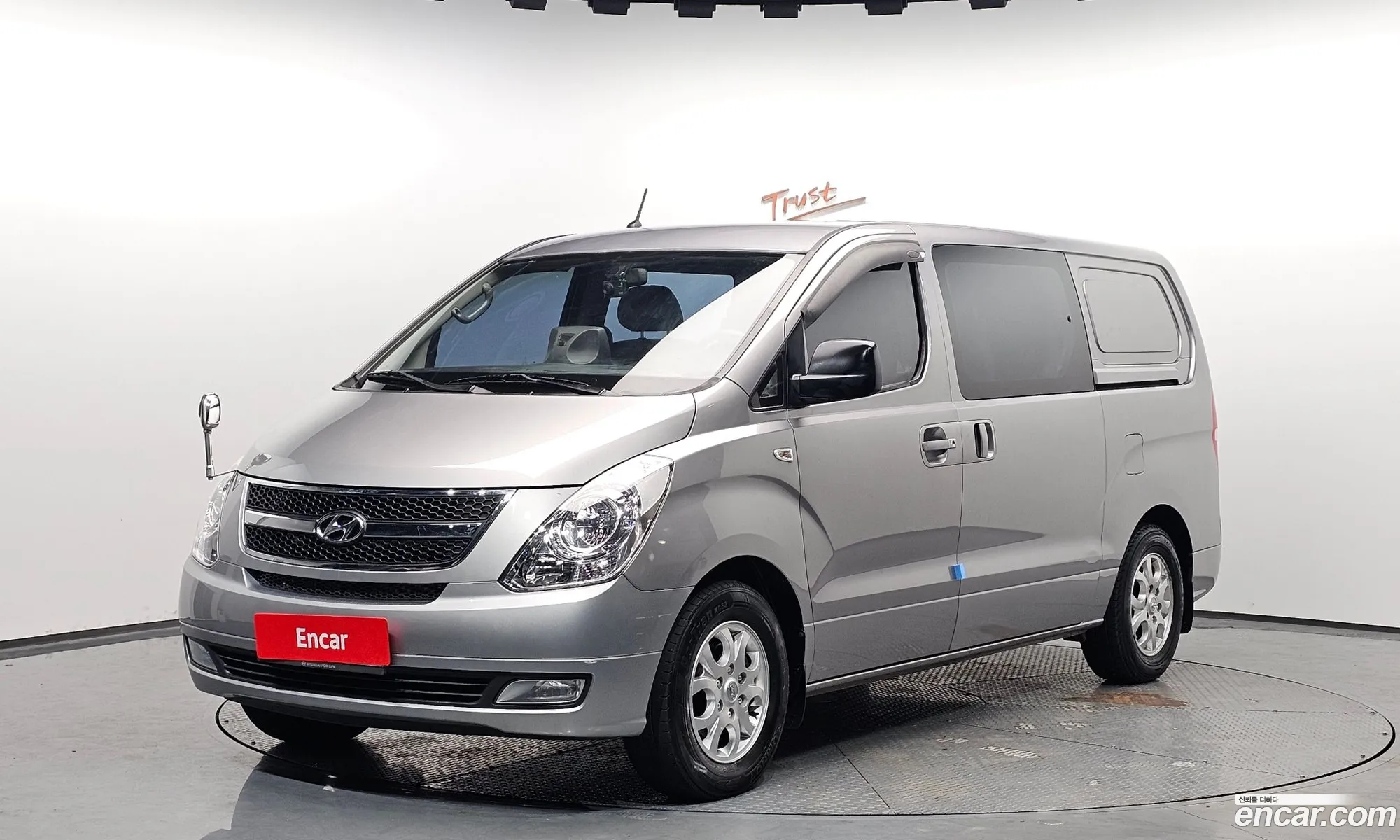 Hyundai Grand Starex 2012 — 20