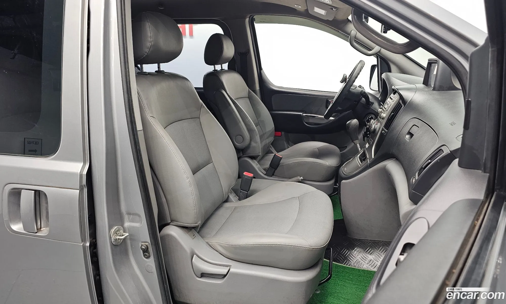 Hyundai Grand Starex 2012 — 6