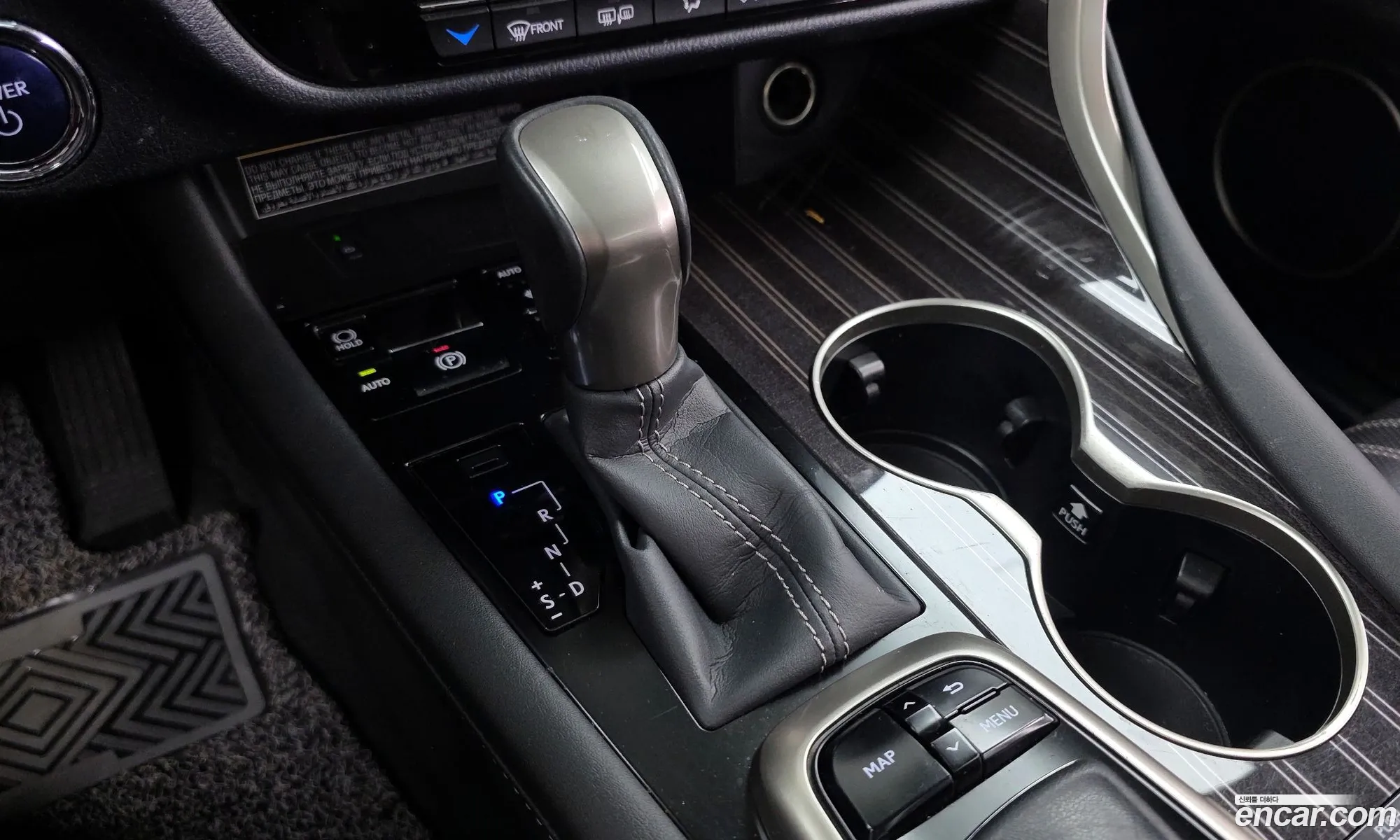 Lexus RX450h 2016 — 10
