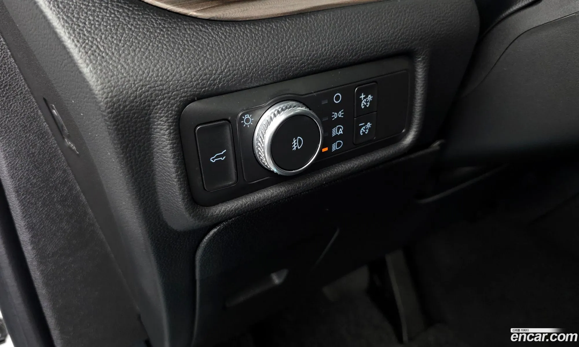 Ford Explorer 6th Gen 2020 1FMSK8FH2LGB78451 — 20