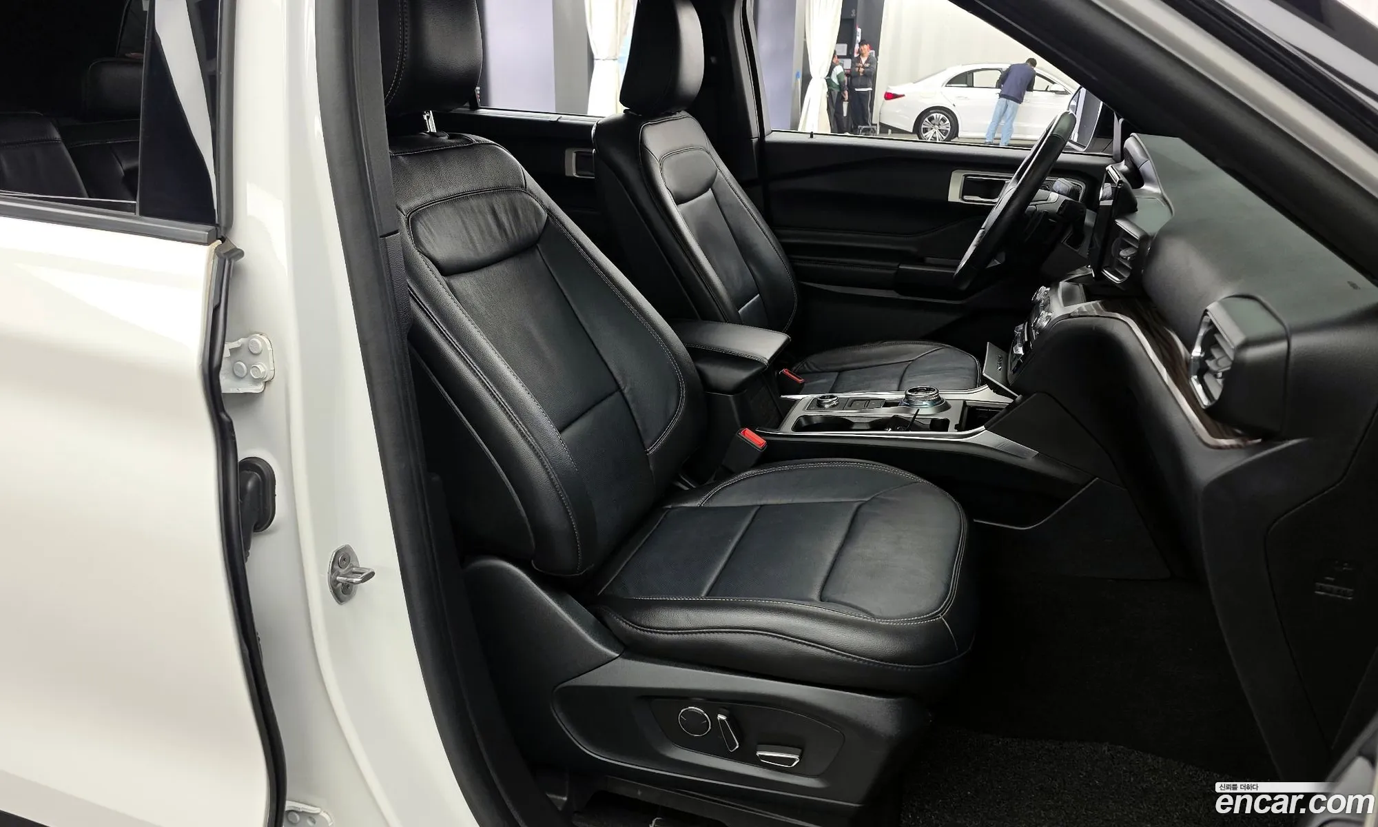 Ford Explorer 6th Gen 2020 1FMSK8FH2LGB78451 — 7