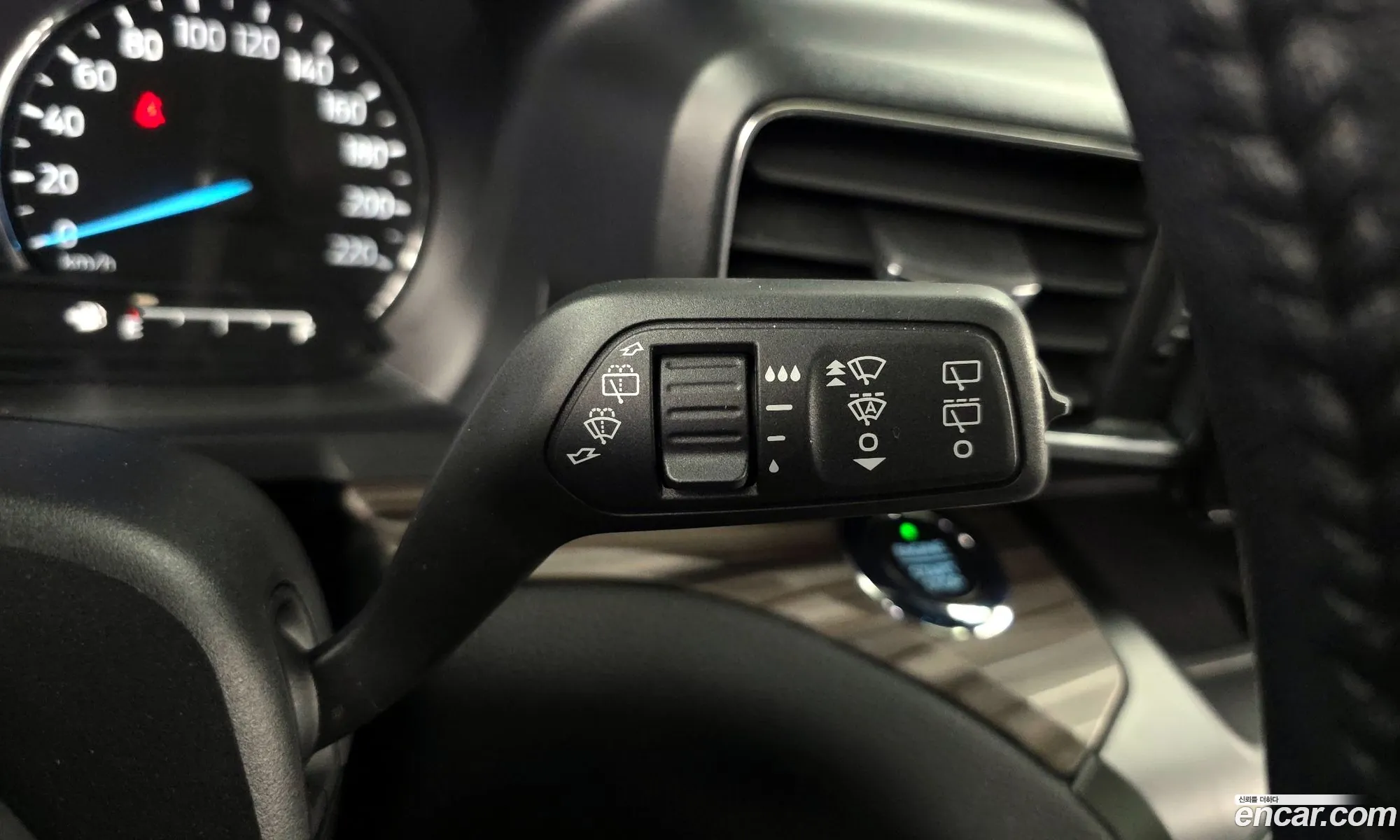 Ford Explorer 6th Gen 2020 1FMSK8FH2LGB78451 — 31