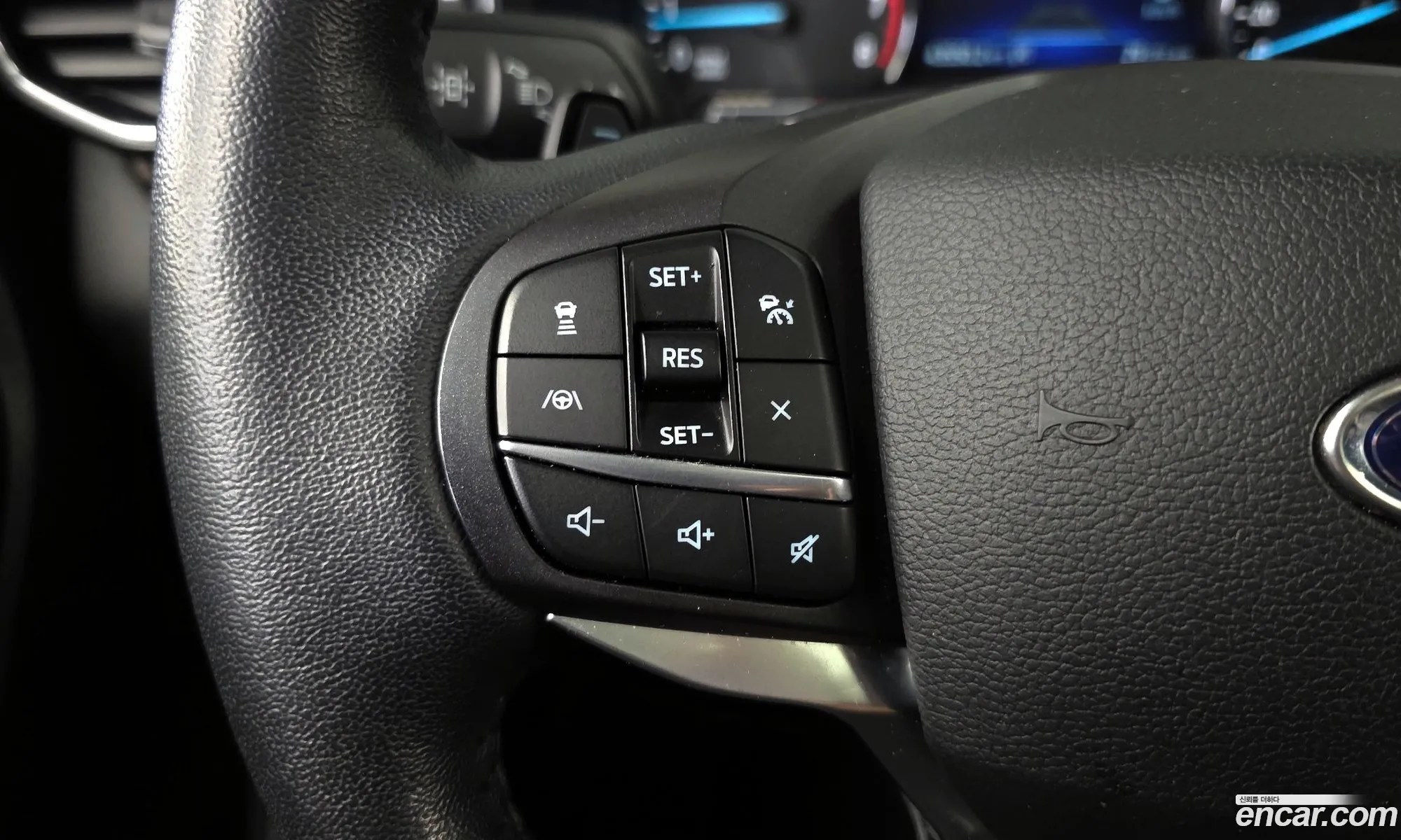 Ford Explorer 6th Gen 2020 1FMSK8FH2LGB78451 — 30