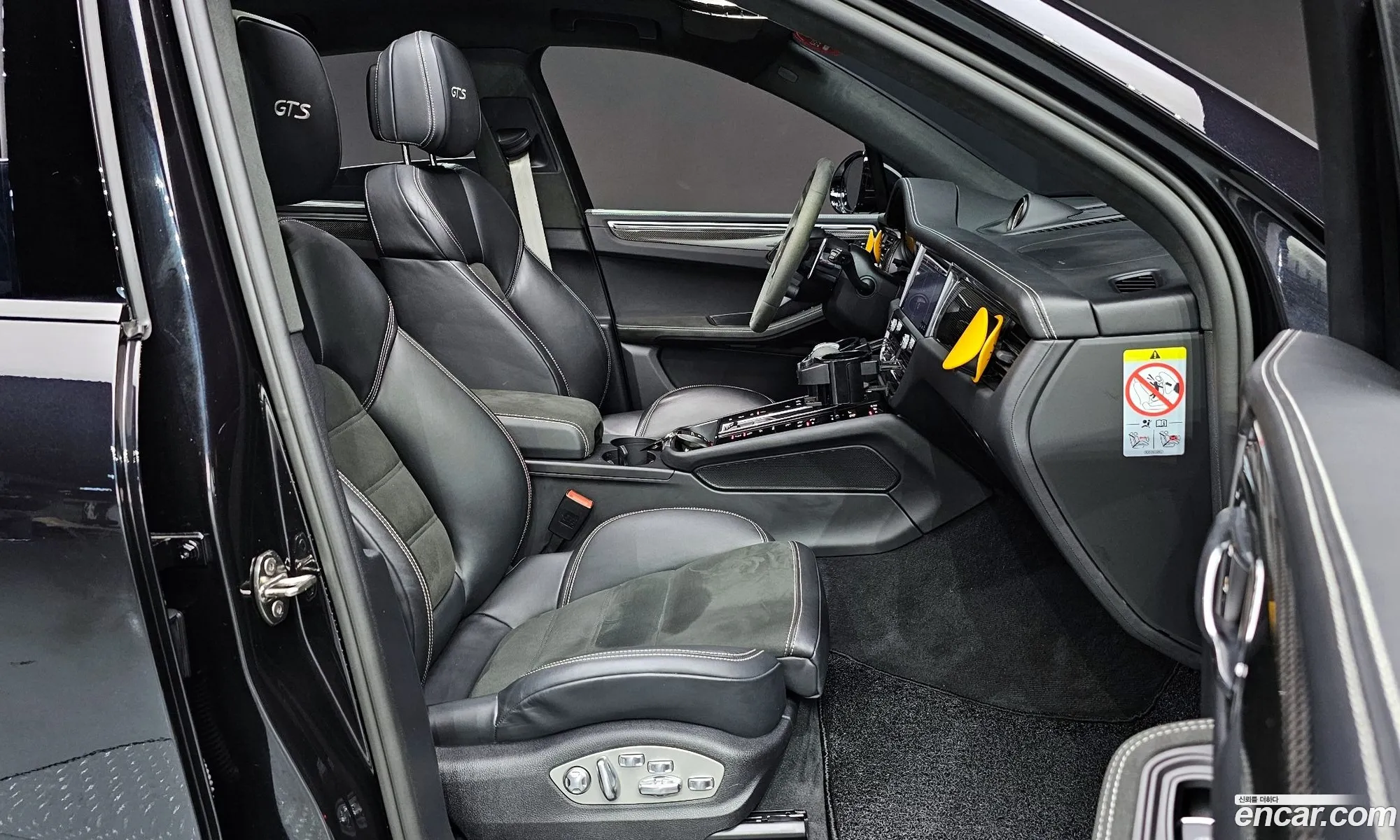 Porsche Macan 2023 WP1AF2951PLB55547 — 19