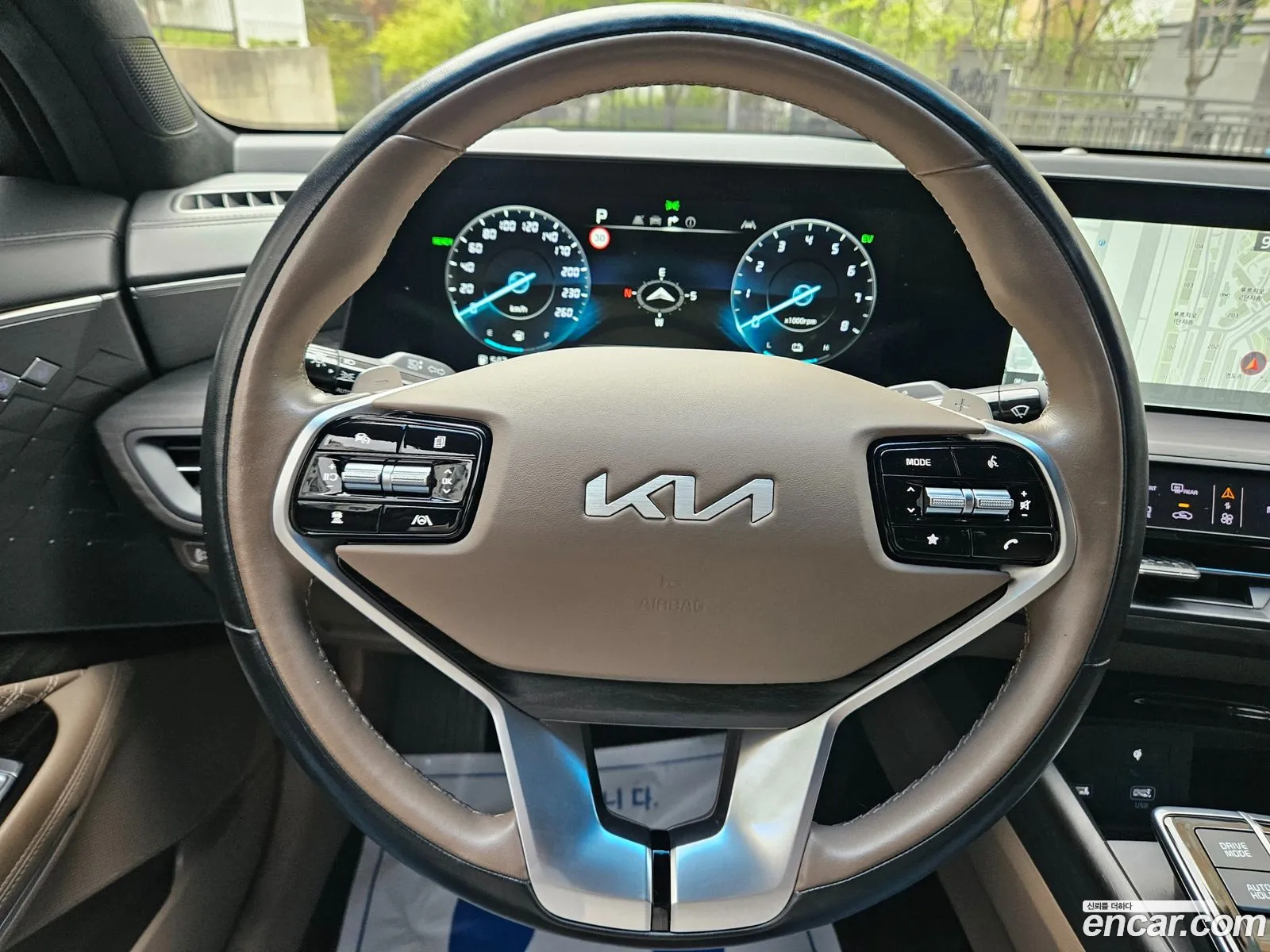 Kia K8 Hybrid 2022 — 16