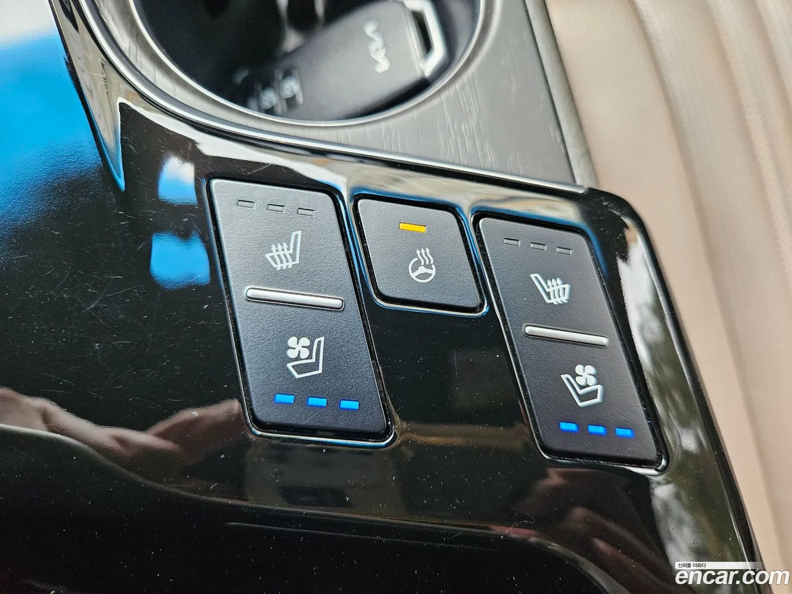 Kia K8 Hybrid 2022 — 12