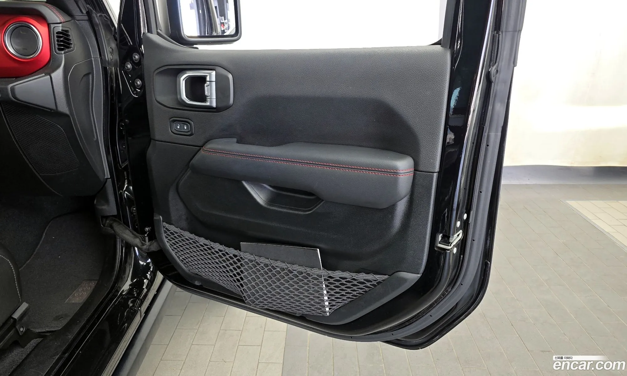 Jeep Wrangler 2020 — 9