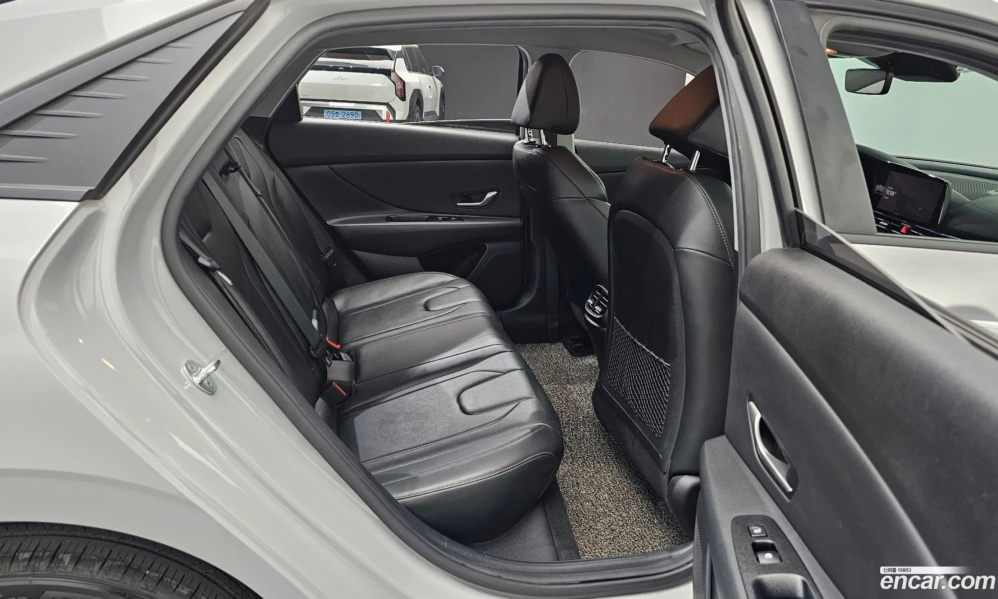 Hyundai Elantra 2021 — 20