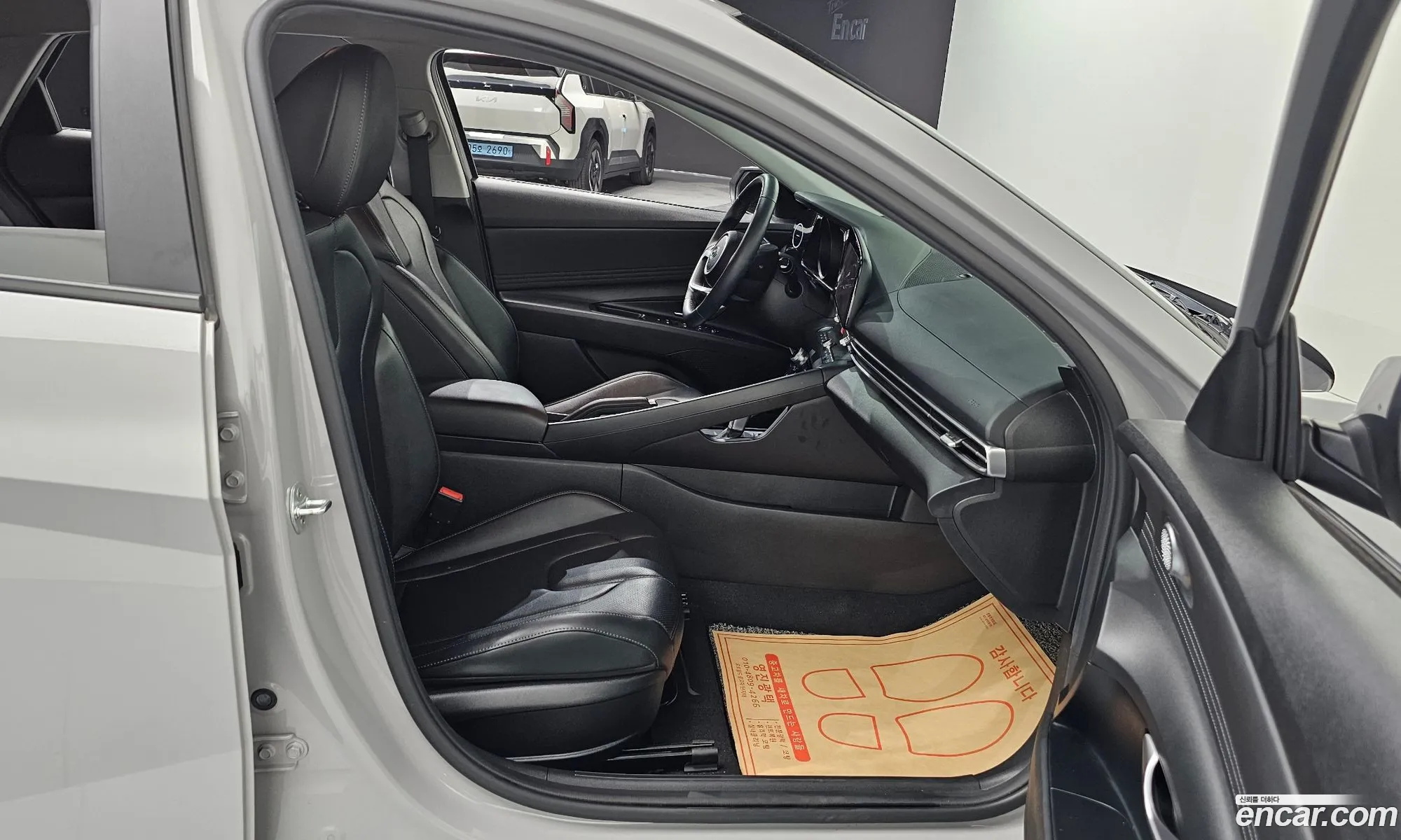 Hyundai Elantra 2021 — 26