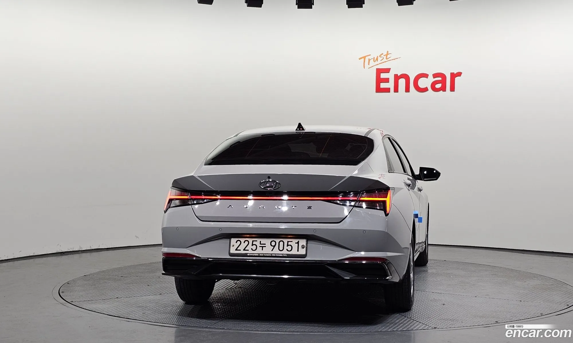 Hyundai Elantra 2021 — 16