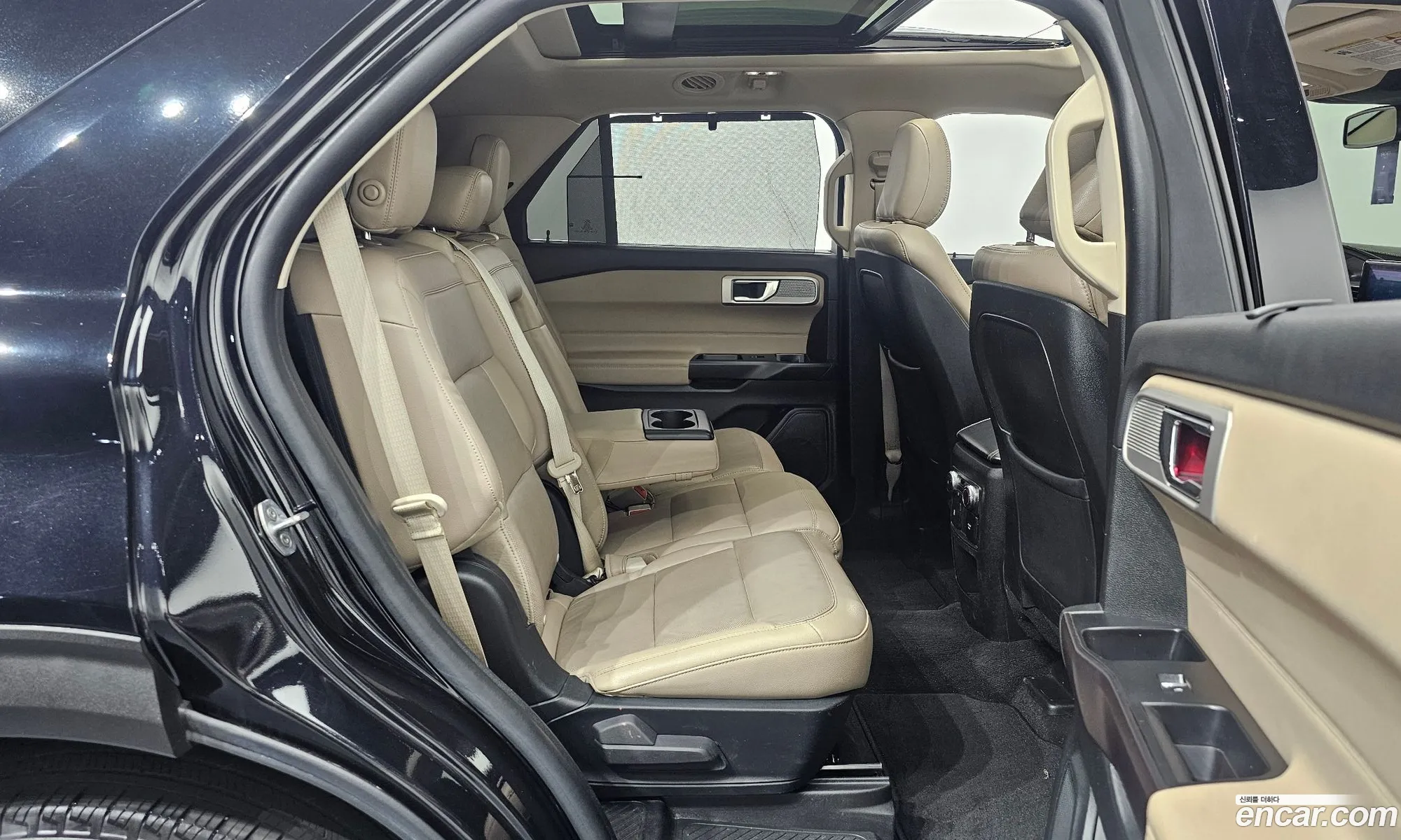 Ford Explorer 6th Gen 2020 1FMSK8FH7LGA96196 — 19