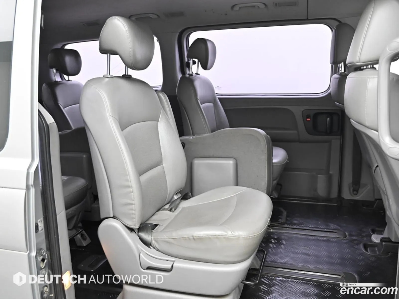 Hyundai Grand Starex 2014 — 14