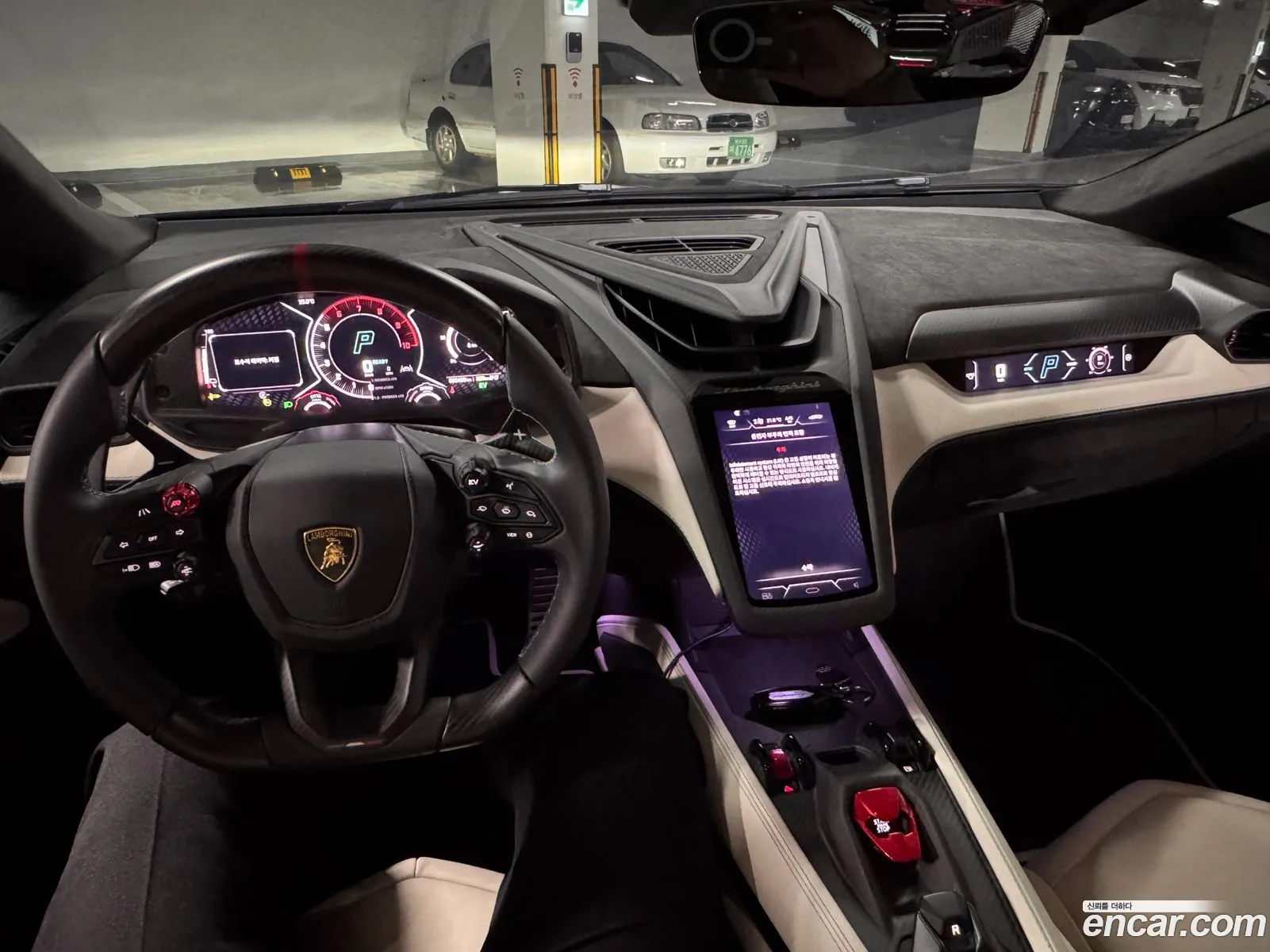 Lamborghini Revuelto 2025 — 4