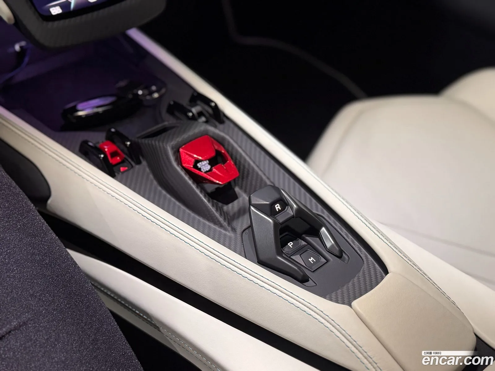 Lamborghini Revuelto 2025 — 20