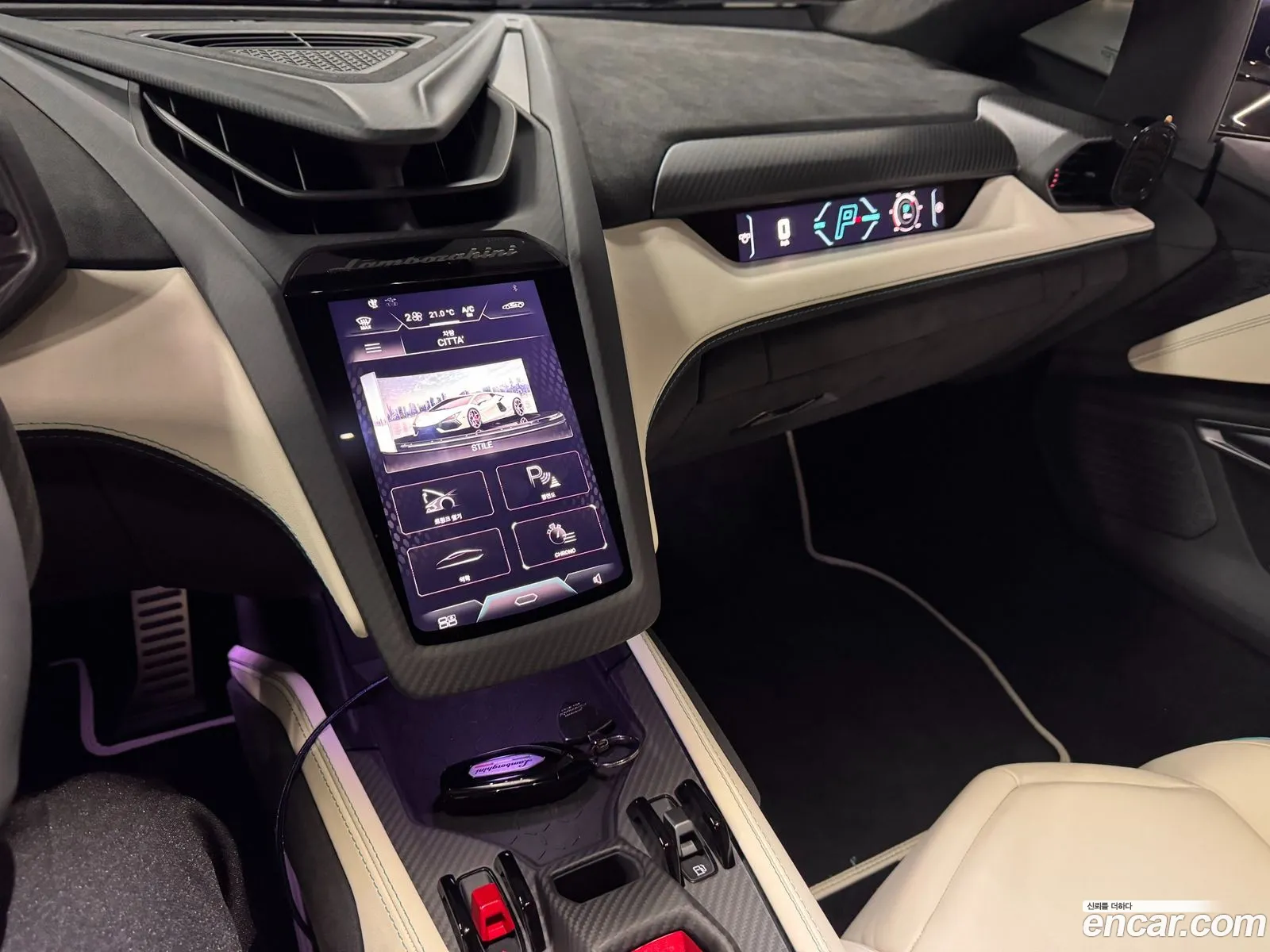 Lamborghini Revuelto 2025 — 8