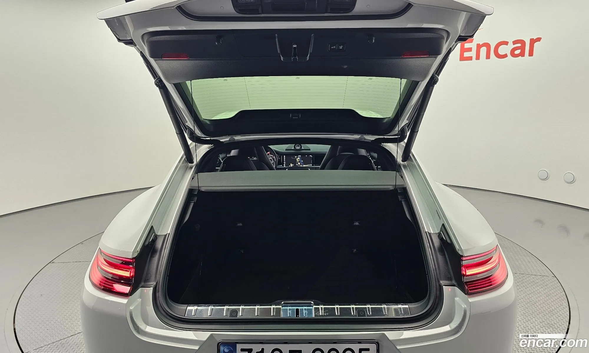 Porsche Panamera 2020 WP0AA2974LL102319 — 19