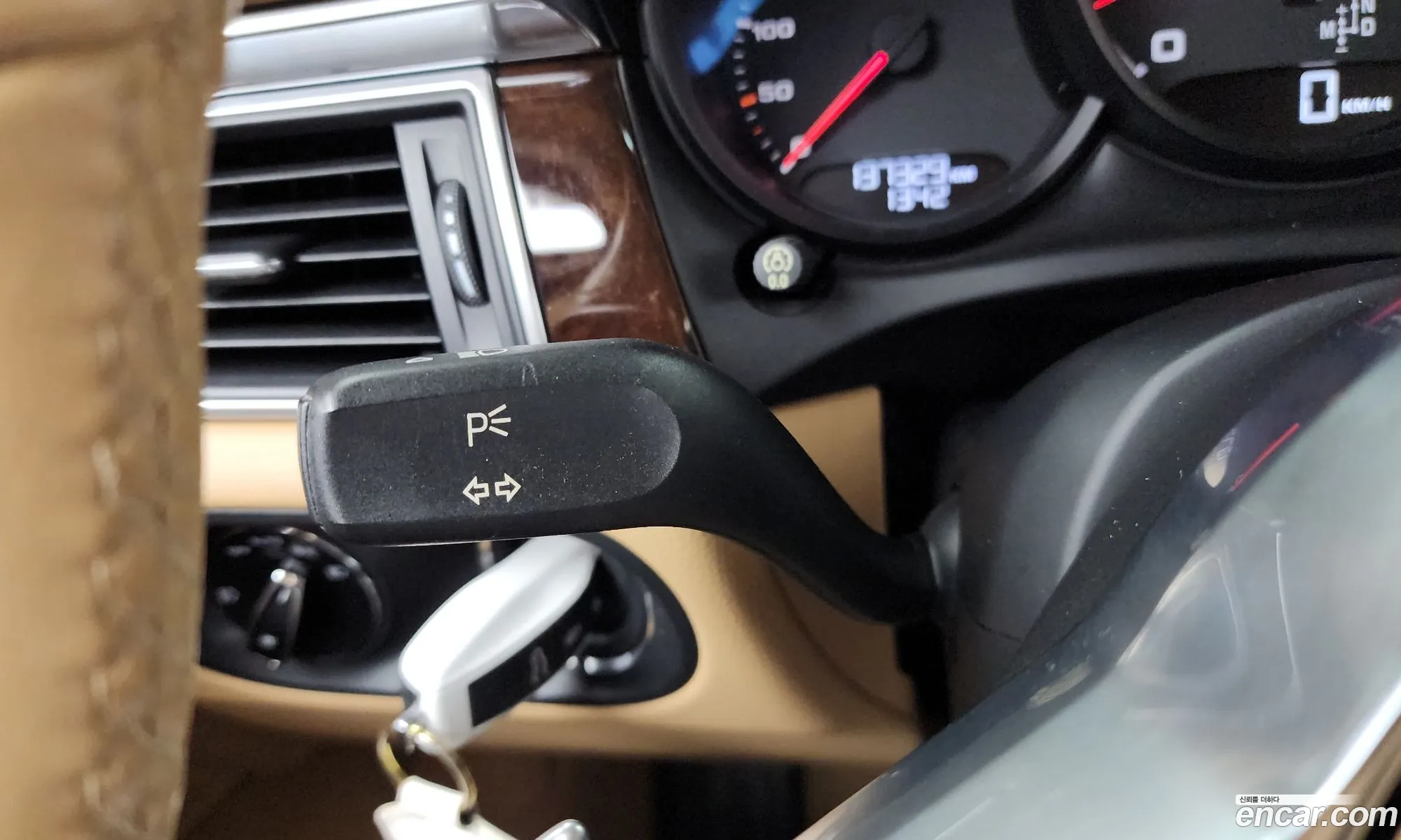 Porsche Macan 2015 WP1AF2958FLB98443 — 17