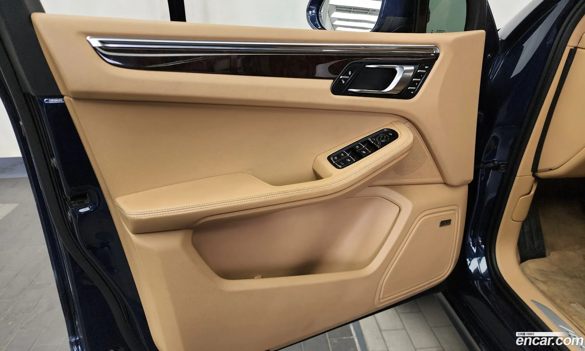 Porsche Macan 2015 WP1AF2958FLB98443 — 27