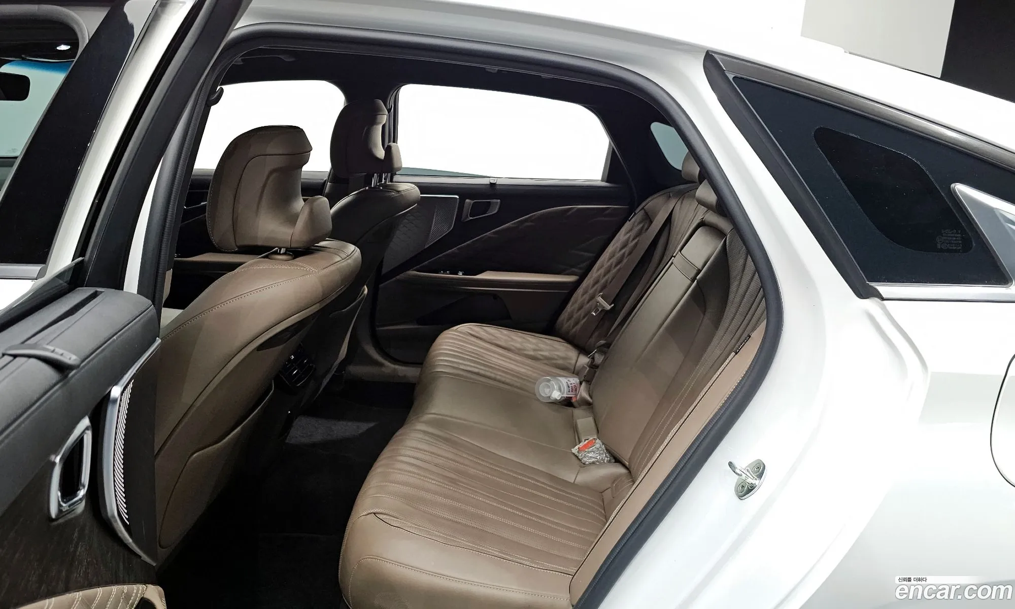 Kia K8 2021 — 11