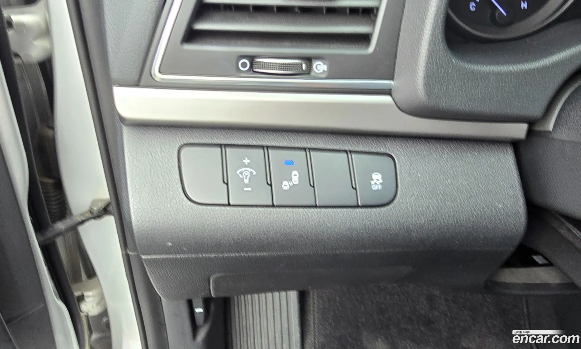 Hyundai Elantra AD 2016 — 7