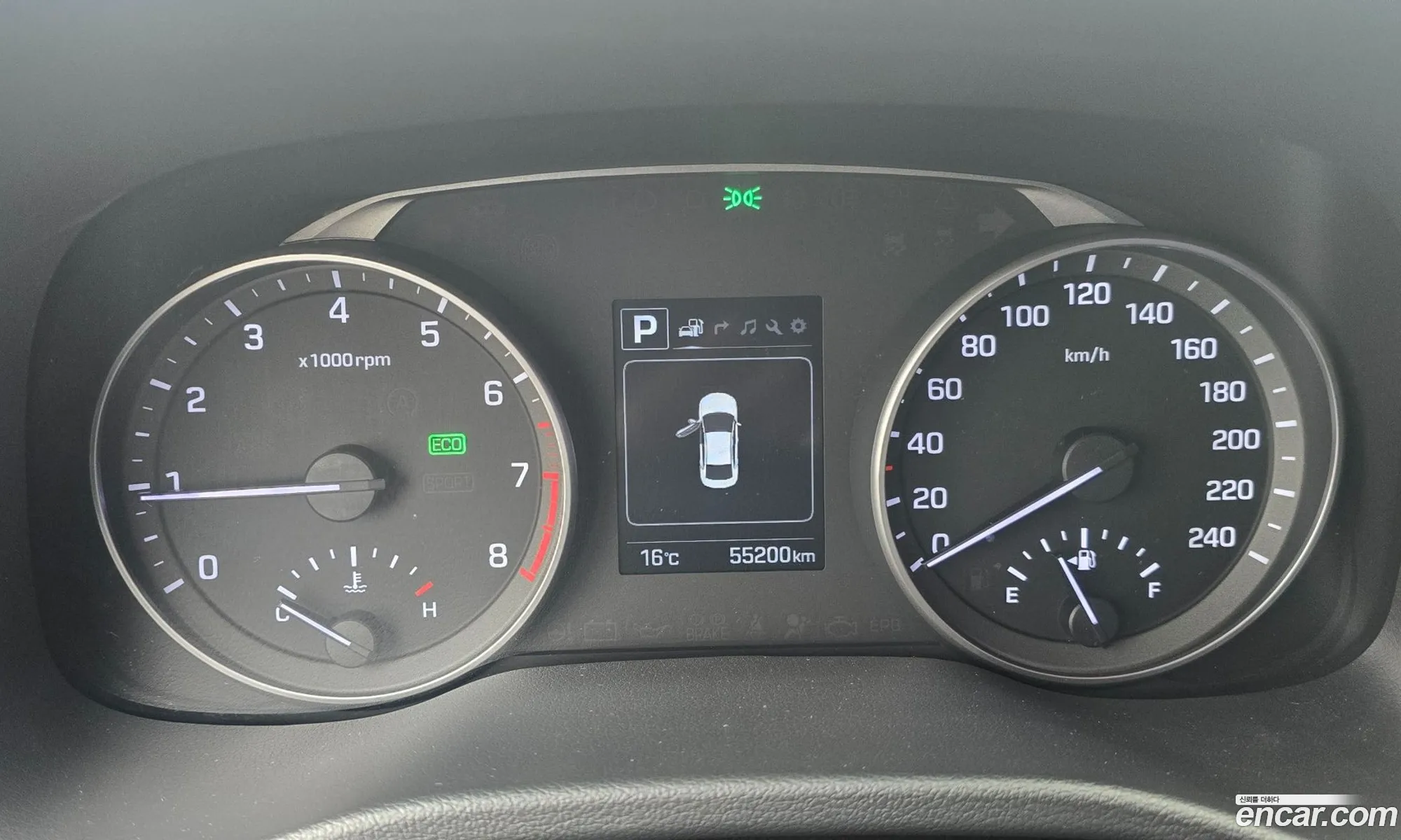 Hyundai Elantra AD 2016 — 16