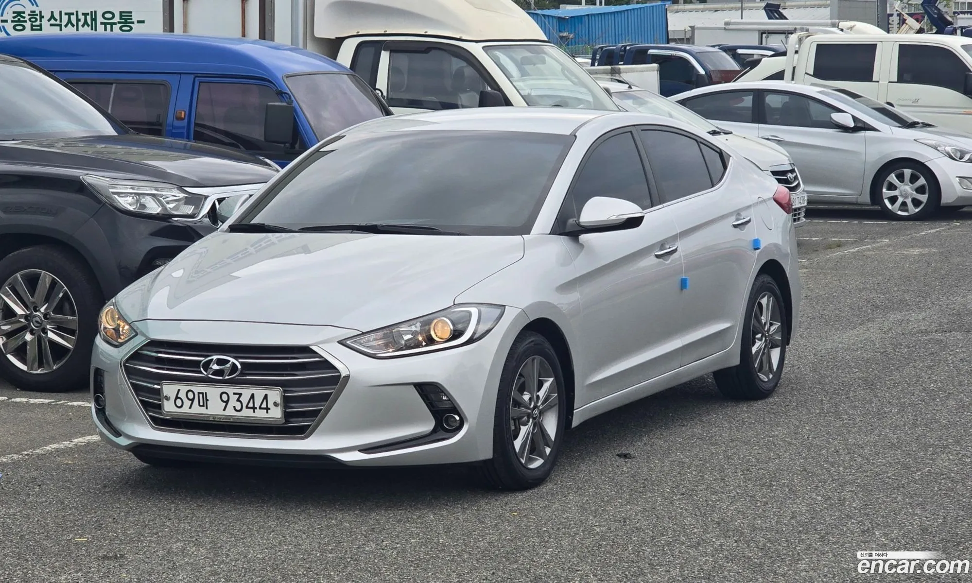 Hyundai Elantra AD 2016 — 17