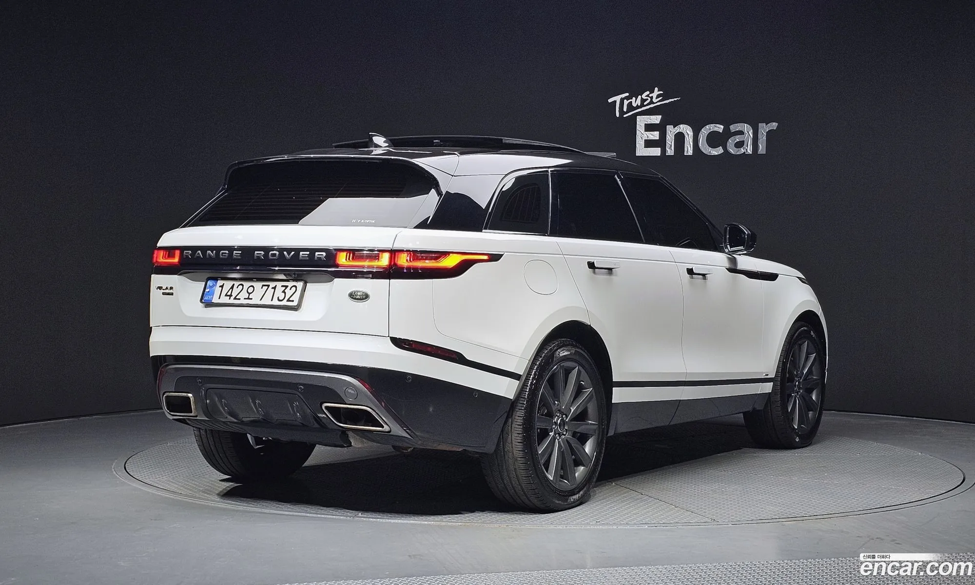 Land Rover Range Rover Velar 2018 — 19