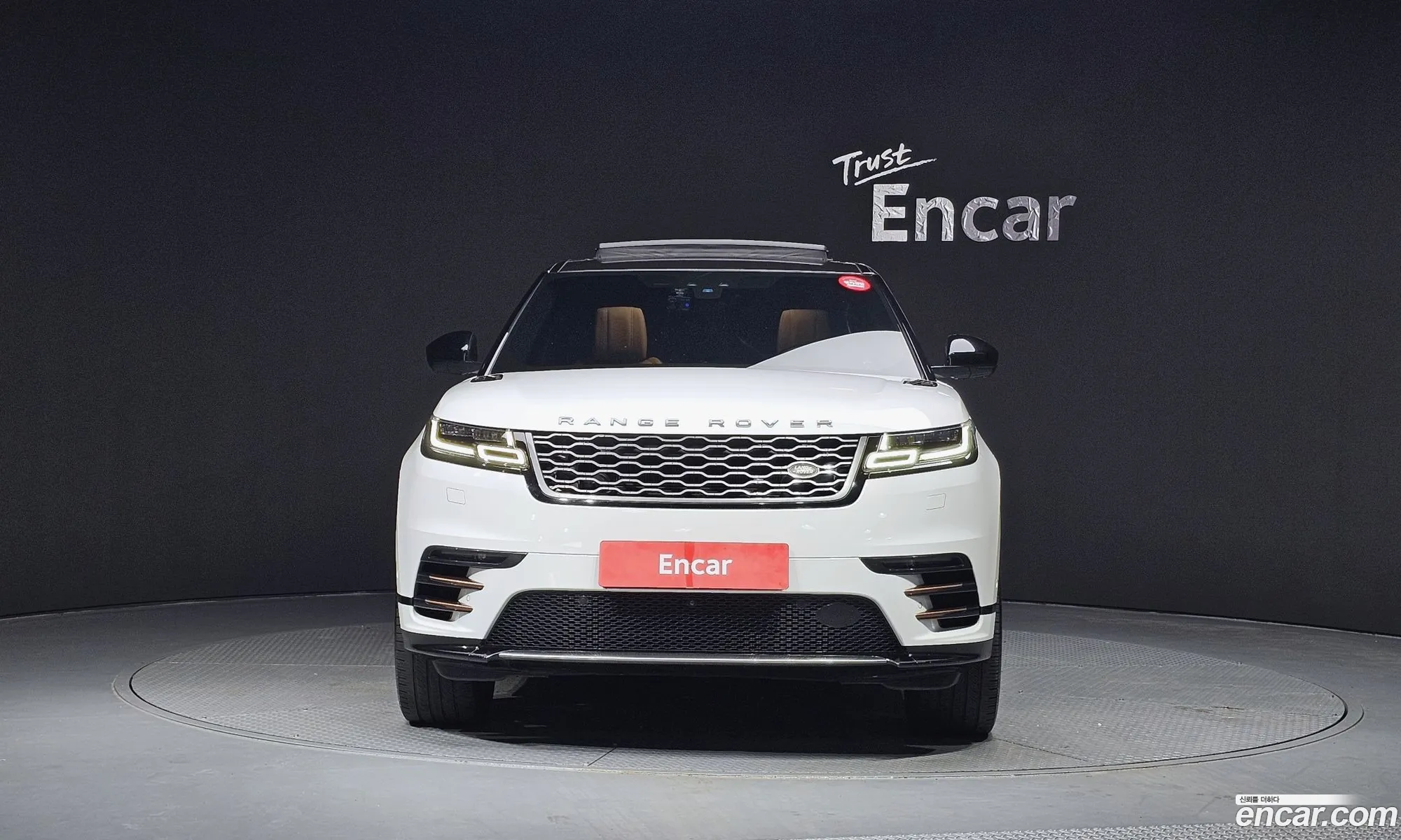 Land Rover Range Rover Velar 2018 — 15