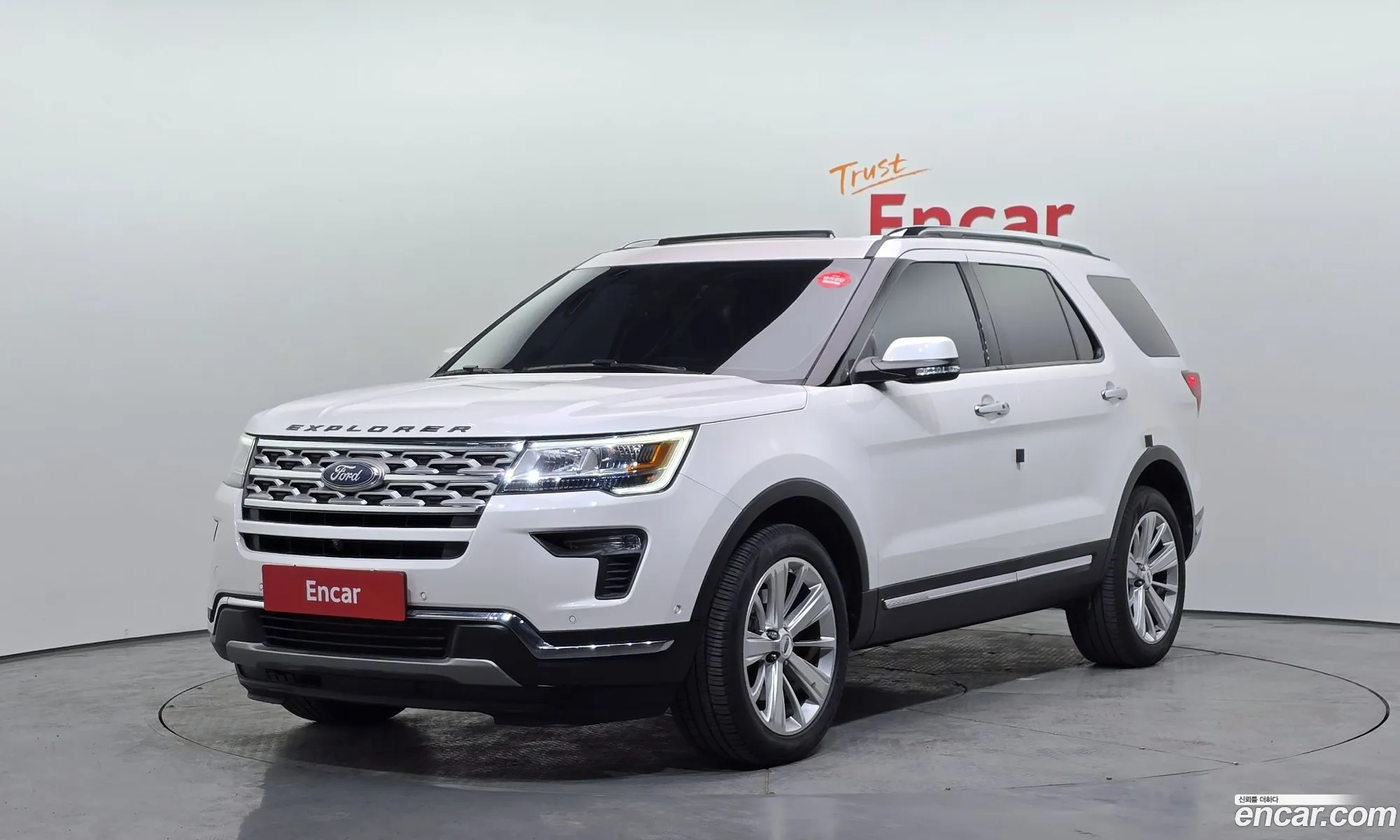 Ford Explorer 2018 1FM5K8FH2JGC37881 — 34