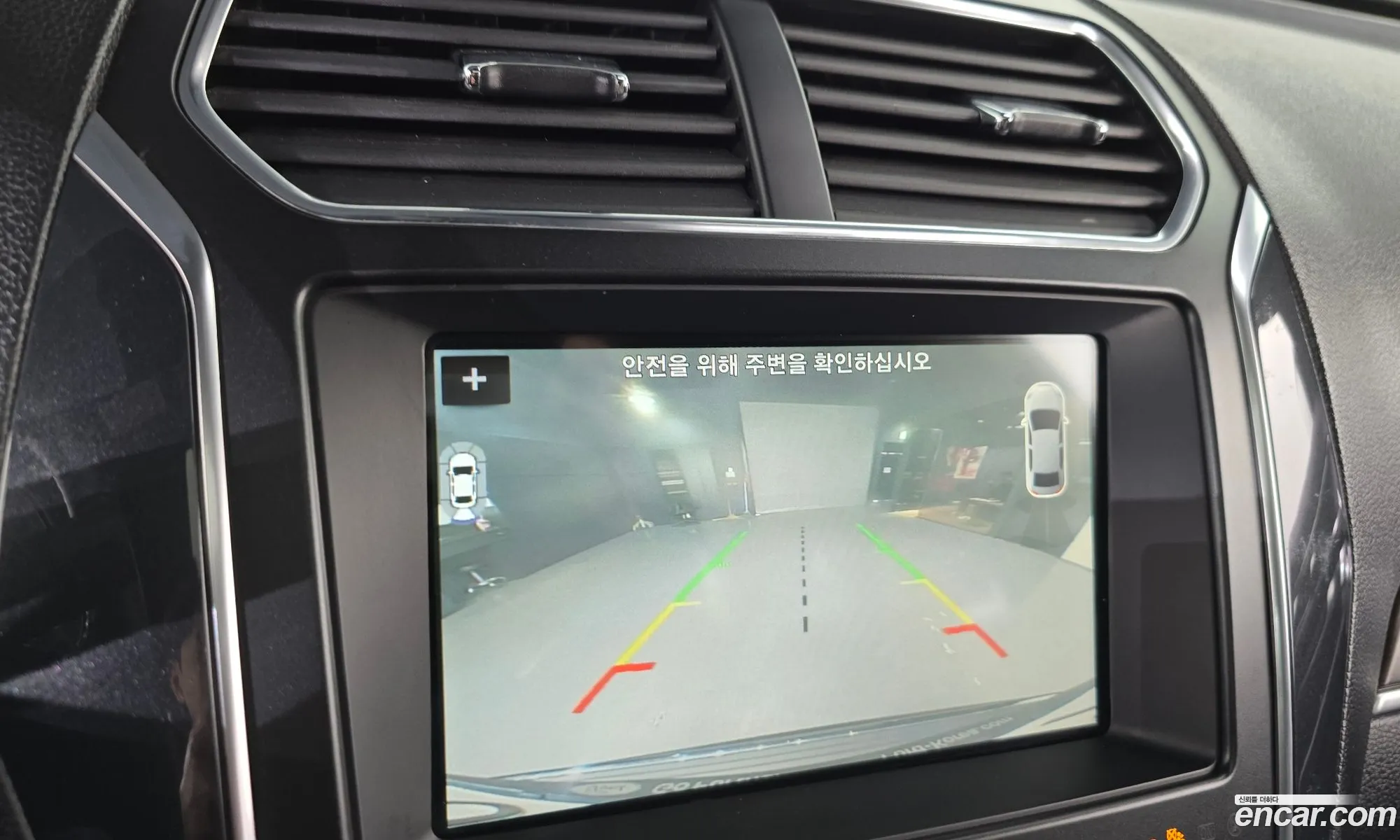 Ford Explorer 2018 1FM5K8FH2JGC37881 — 10
