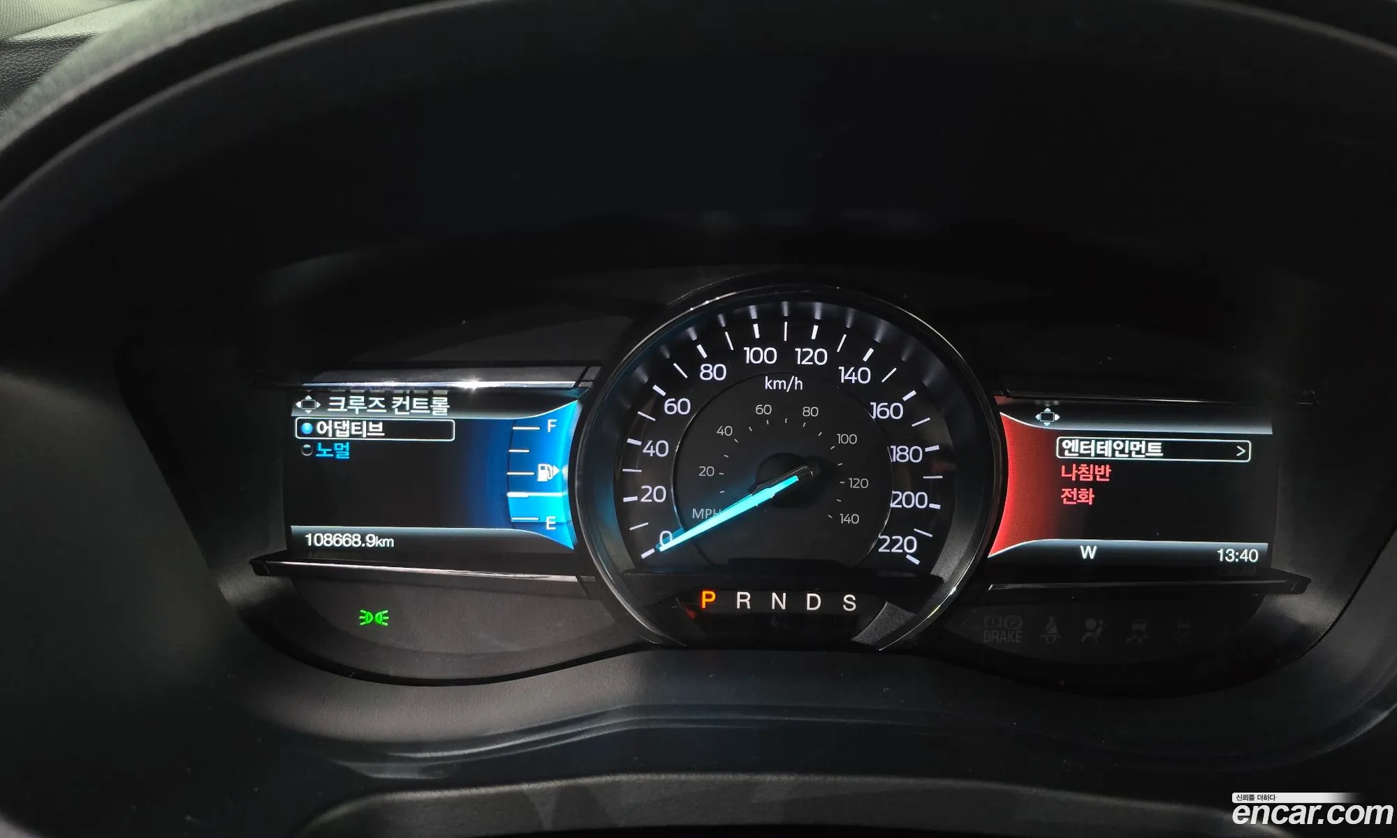 Ford Explorer 2018 1FM5K8FH2JGC37881 — 27