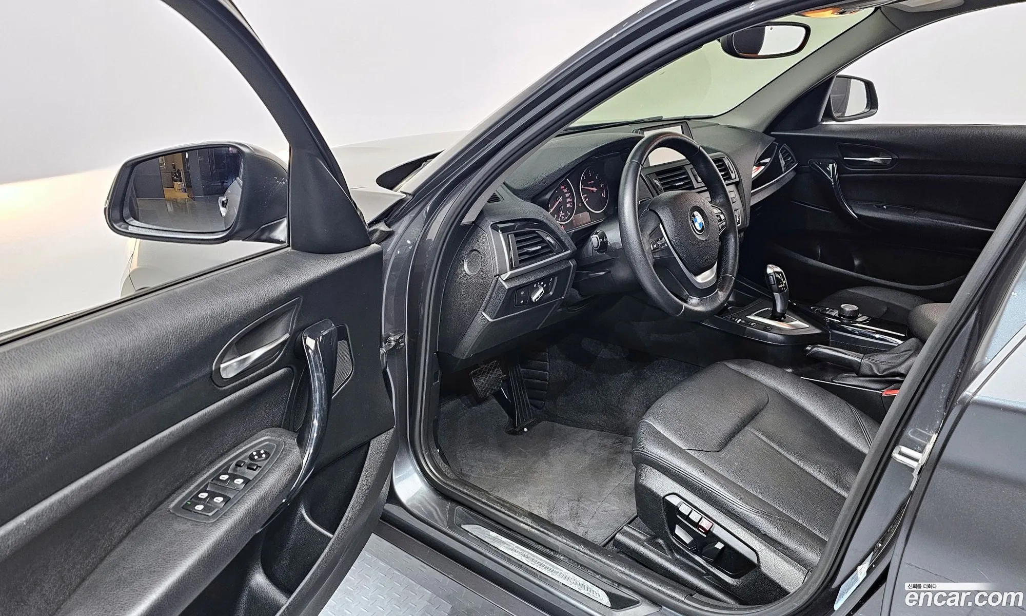 BMW 1 Series 2013 WBA1C1100EJ830315 — 4