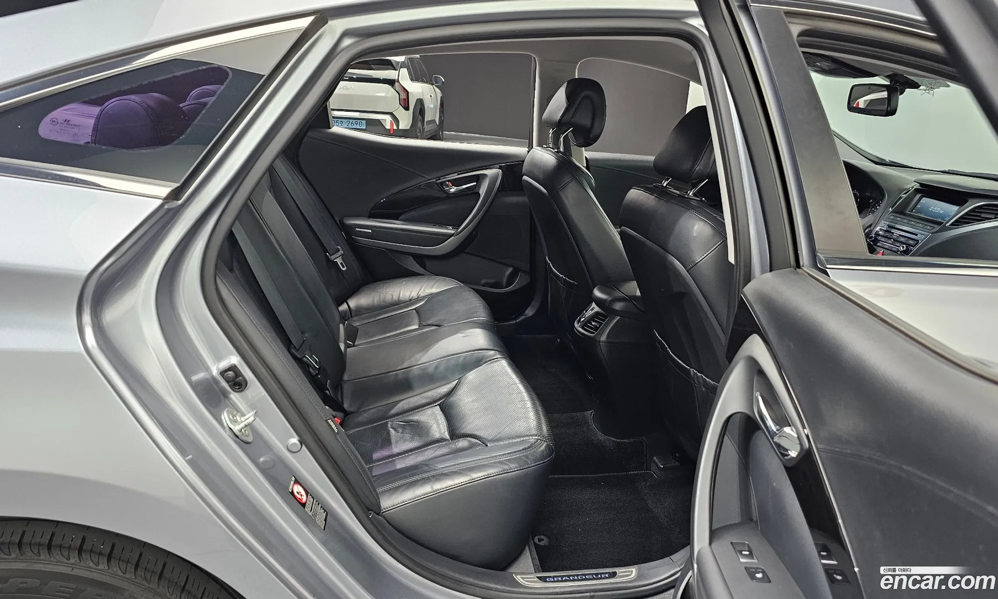 Hyundai Grandeur HG Hybrid 2015 — 24