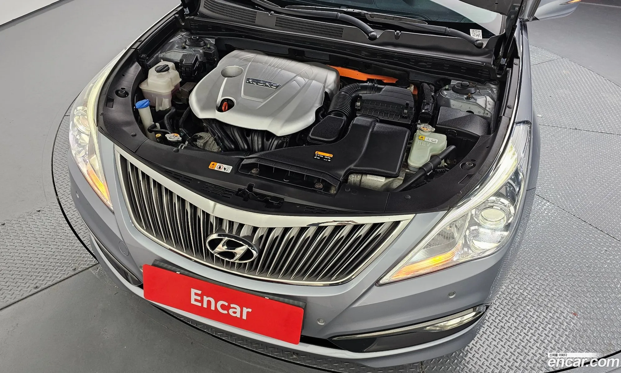 Hyundai Grandeur HG Hybrid 2015 — 14