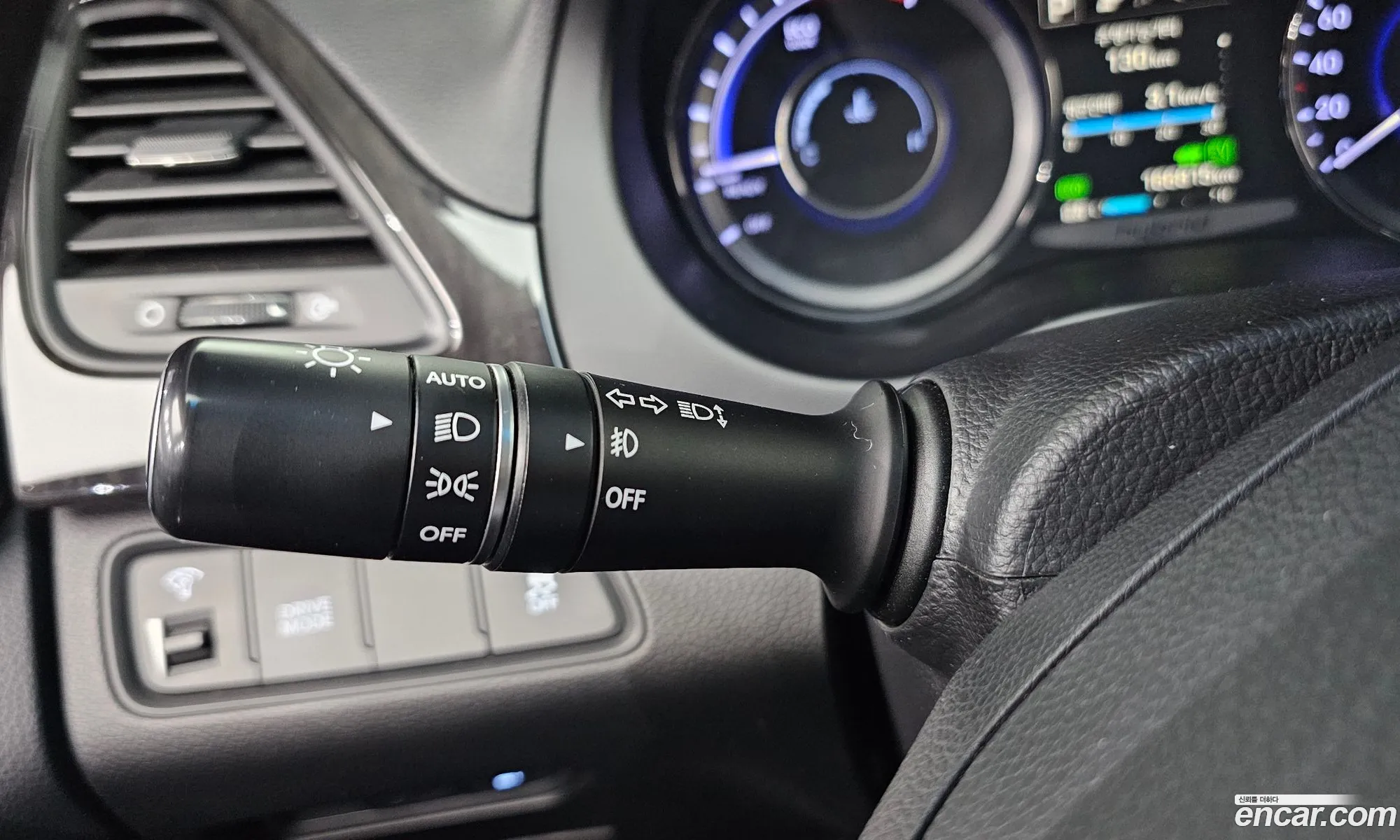Hyundai Grandeur HG Hybrid 2015 — 7