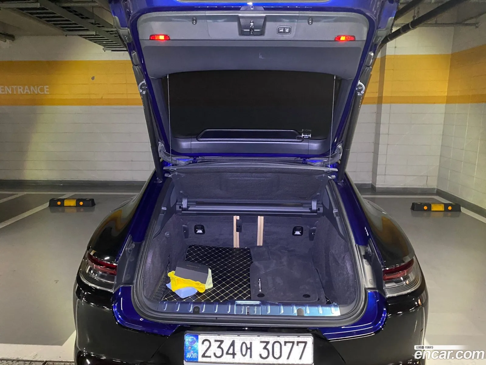 Porsche Panamera 2021 — 4