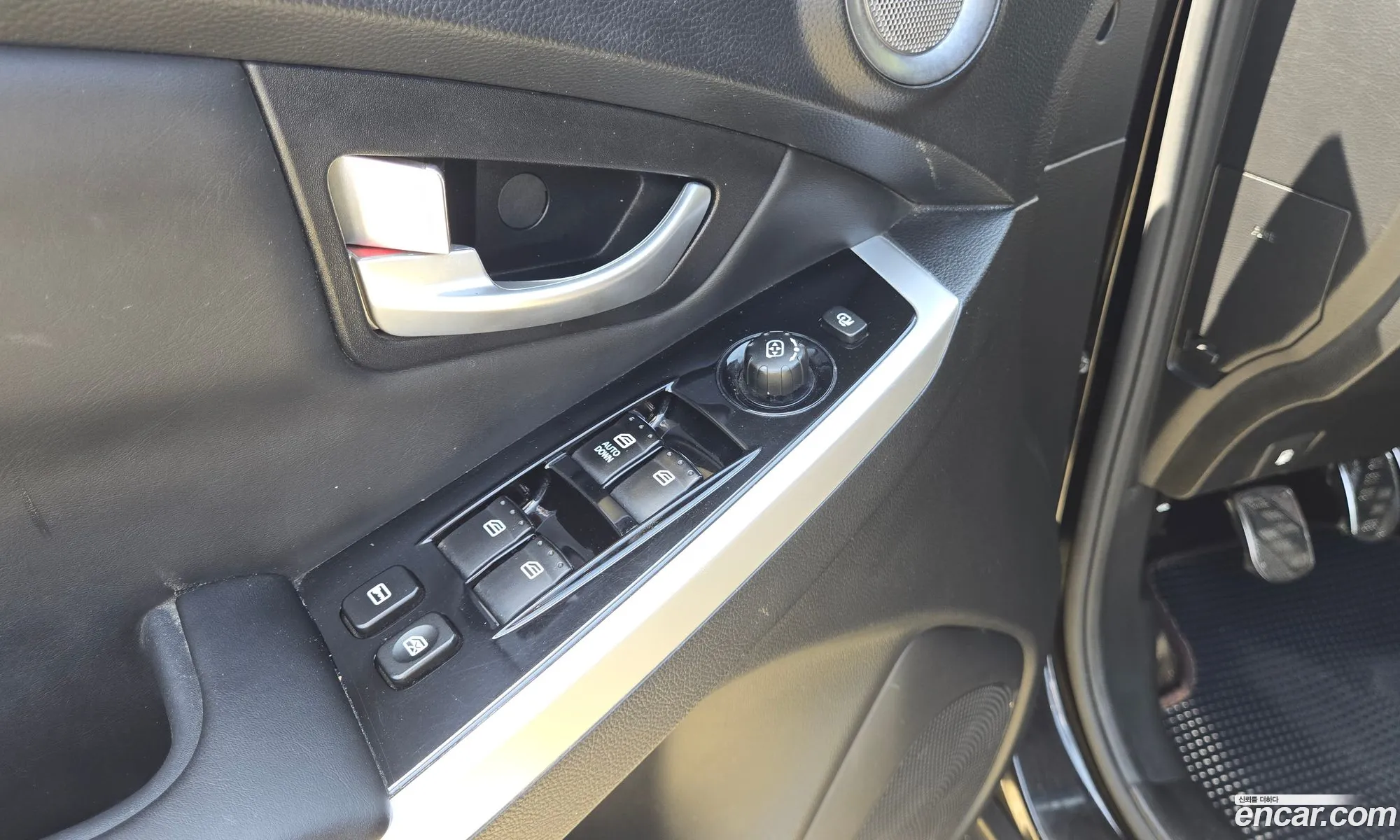 KG Mobility (SsangYong) Korando C 2015 — 6