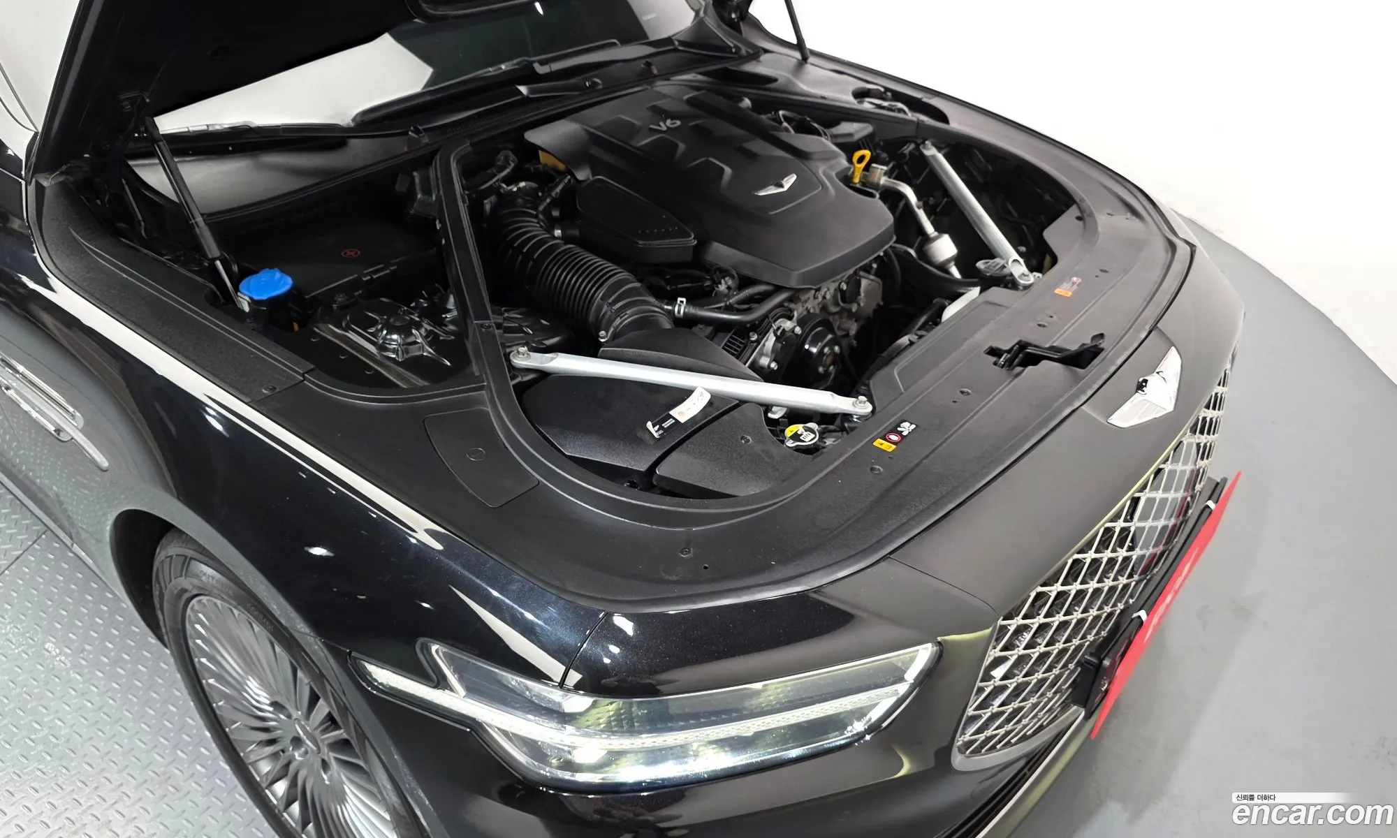 Genesis G90 2018 — 6